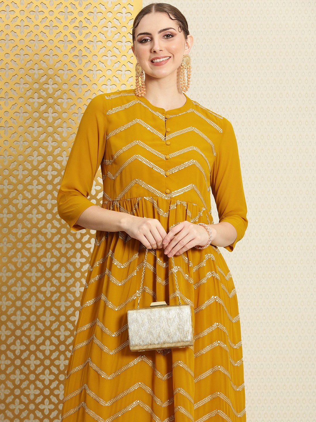 

House of Pataudi Embellished Sequined Jashn Kurta, Mustard