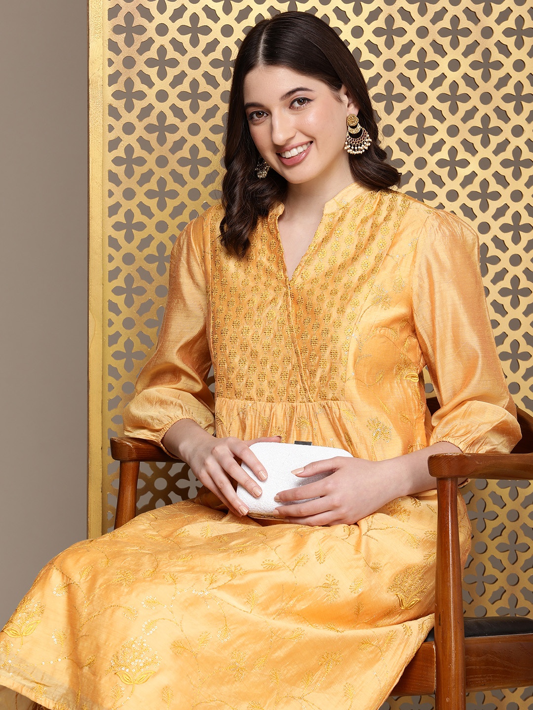 

House of Pataudi Sequinned Embellished A-Line Jashn Kurta, Yellow