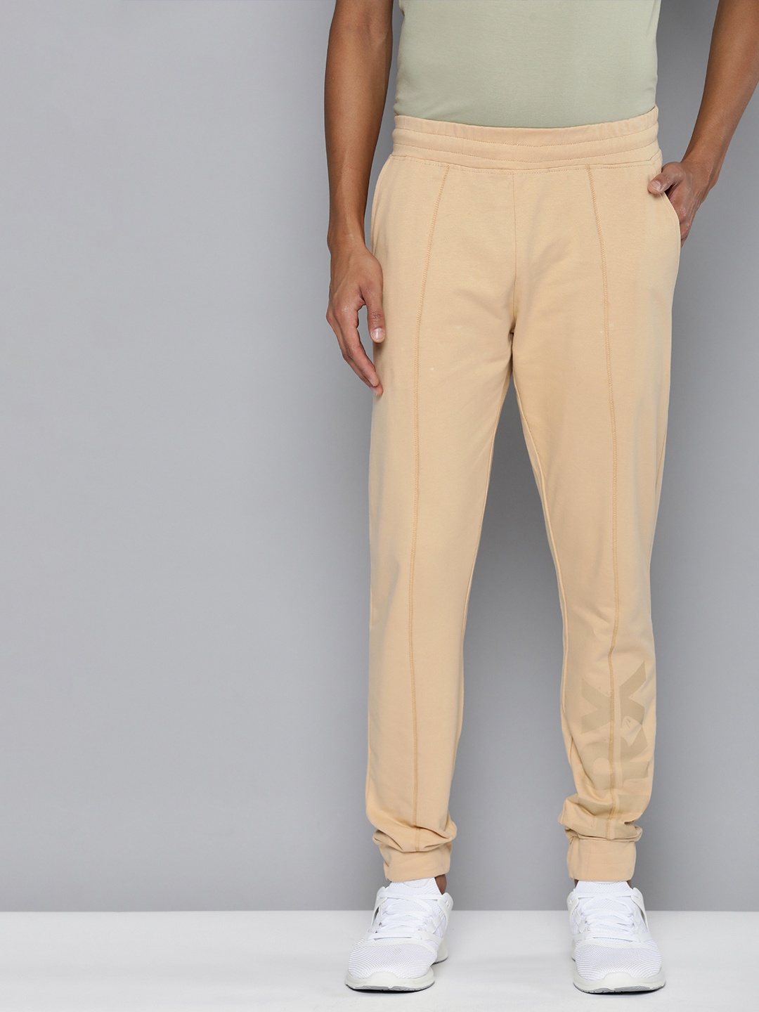 

HRX by Hrithik Roshan Men Typography Regular Fit Joggers, Beige