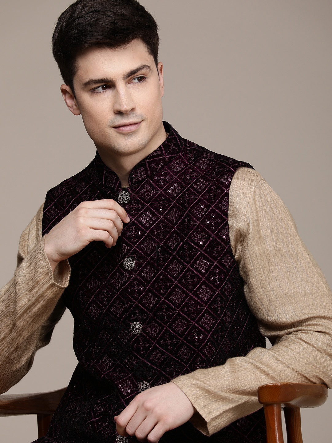 

House of Pataudi Embellished Sequined Thread Work Riwayat Nehru Jacket, Purple