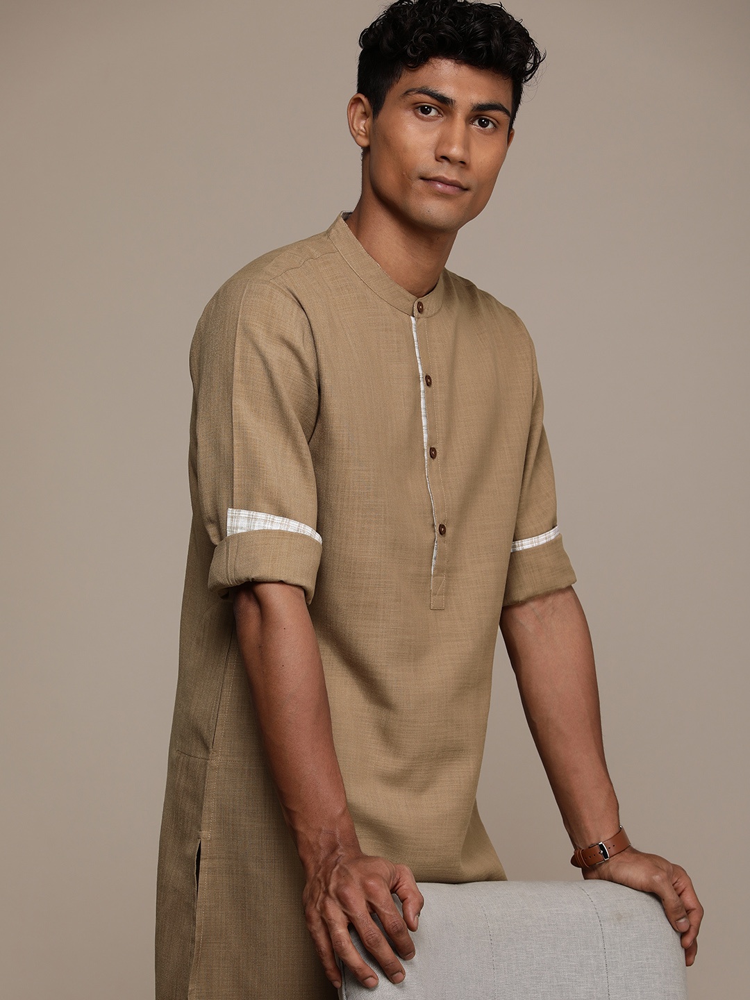 

House of Pataudi Solid Straight Jashn Kurta, Brown