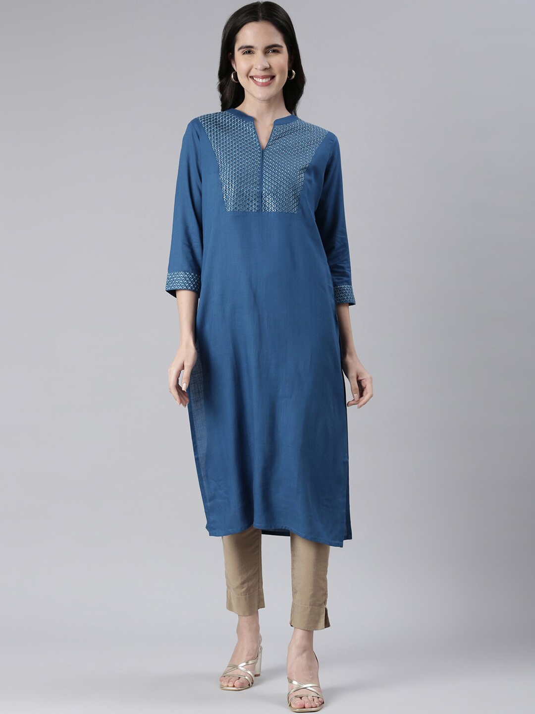 

Neerus Geometric Yoke Design Thread Work Kurta, Blue