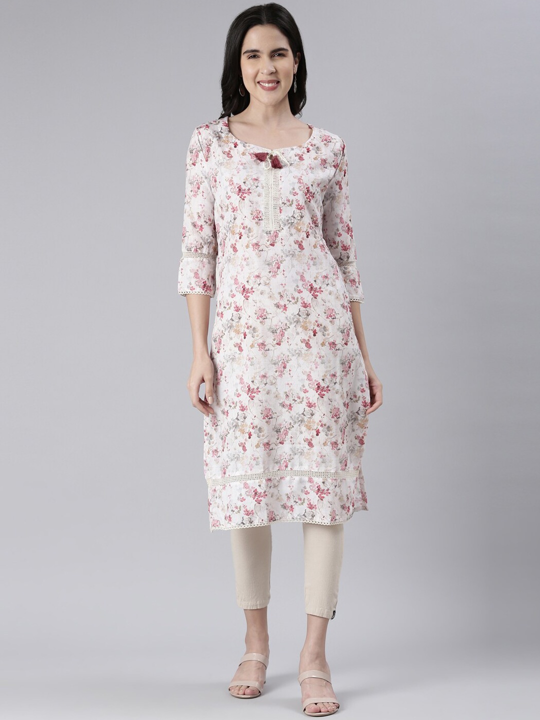 

Neerus Floral Printed Sequinned Cotton Kurta, Off white