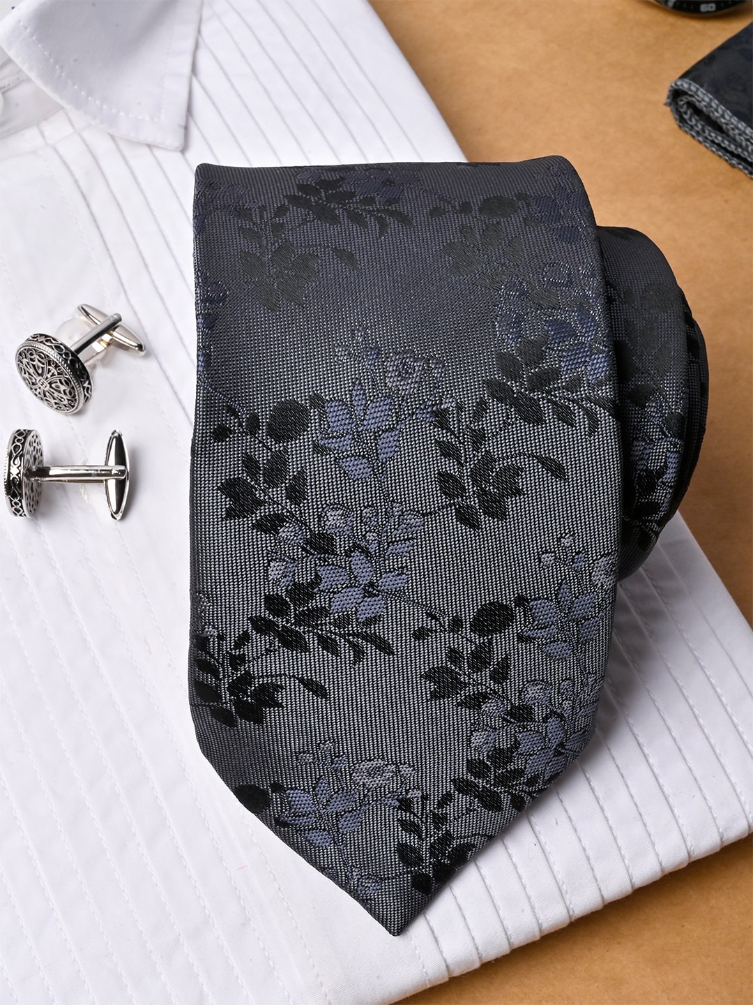 

Tistabene Men Floral Woven Design Micro Silk Necktie With Pocket Square & Cufflinks, Grey