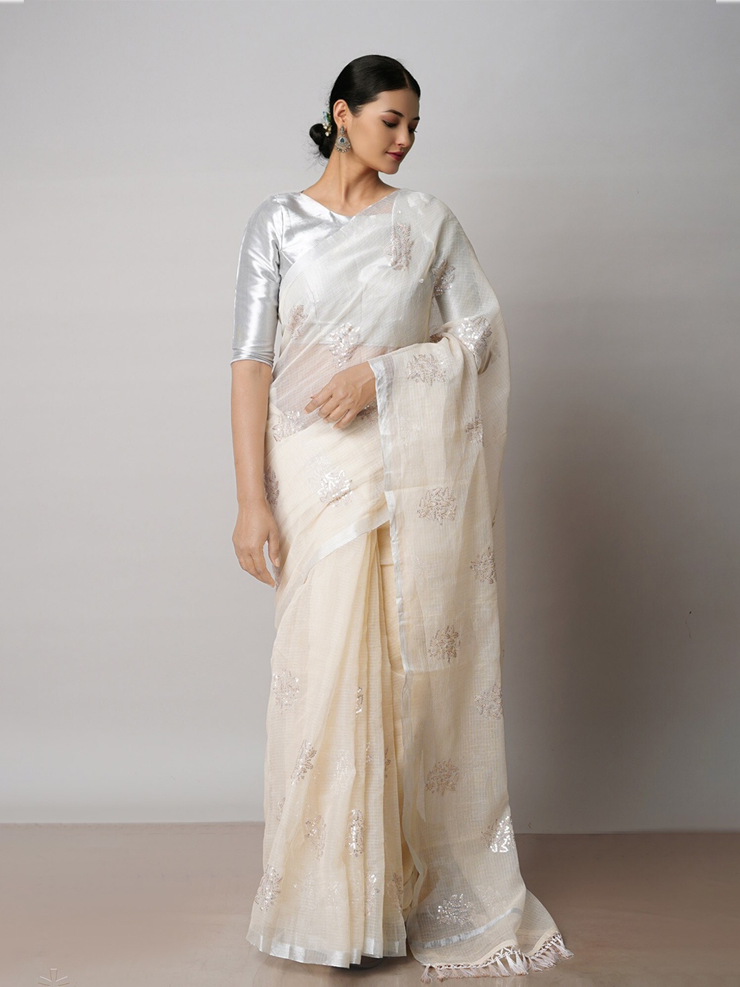 

Unnati Silks Embroidered Pure Cotton Kota Saree With Blouse Piece, Beige