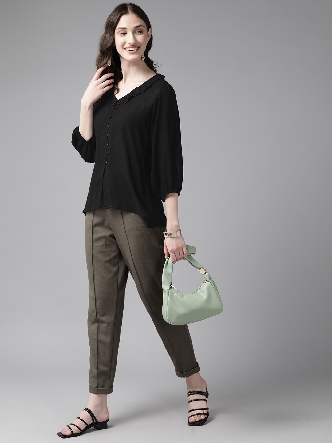 

Prakrti Solid Puff Sleeve Top, Black