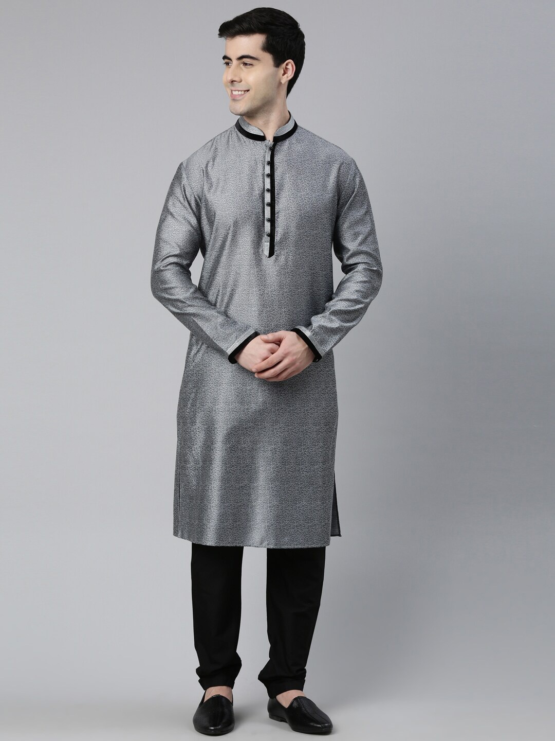 

TheEthnic.Co Abstract Printed Mandarin Collar Kurta With Pyjamas, Grey