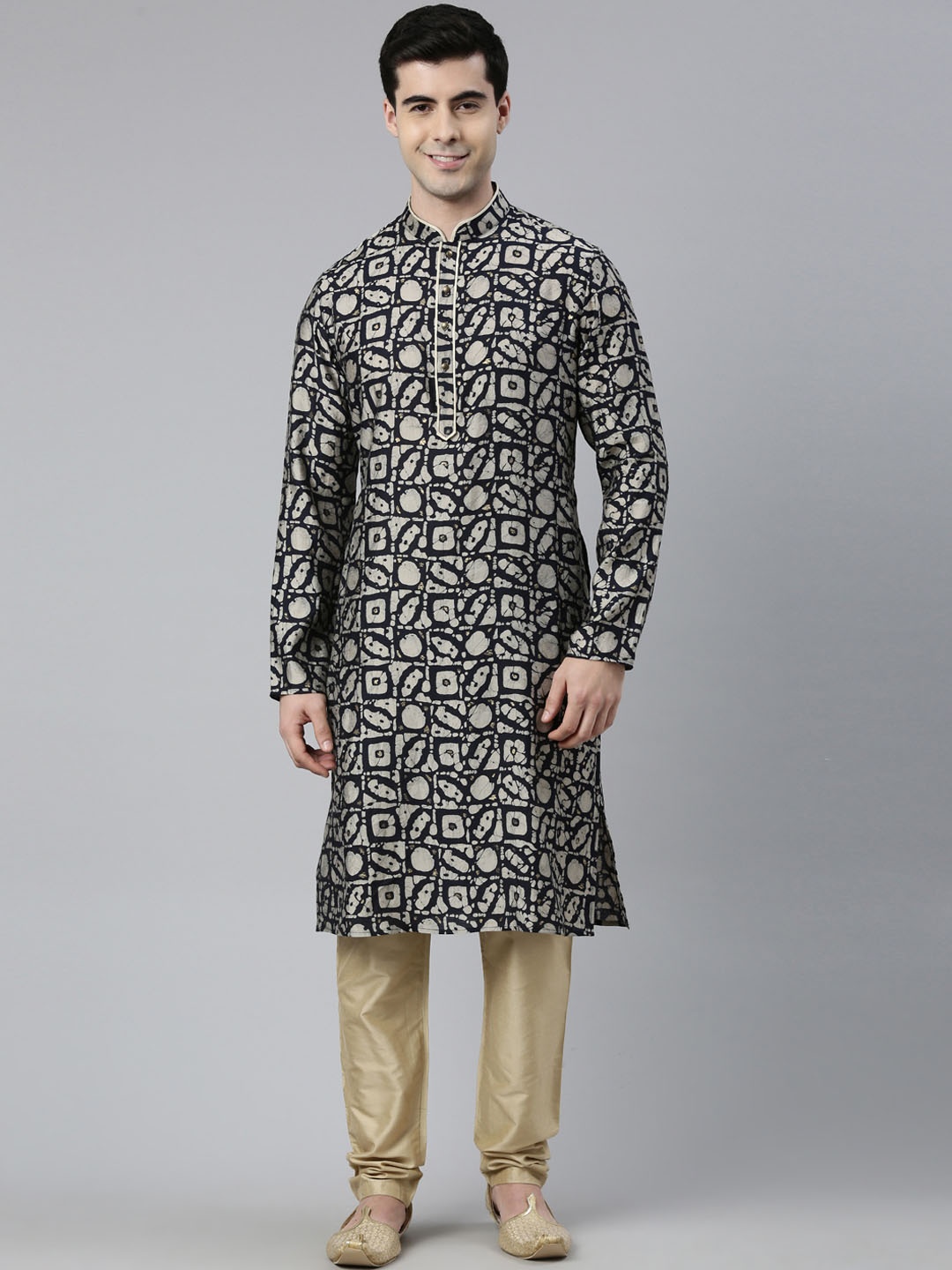 

TheEthnic.Co Batik Printed Mandarin Collar Kurta With Churidar, Navy blue