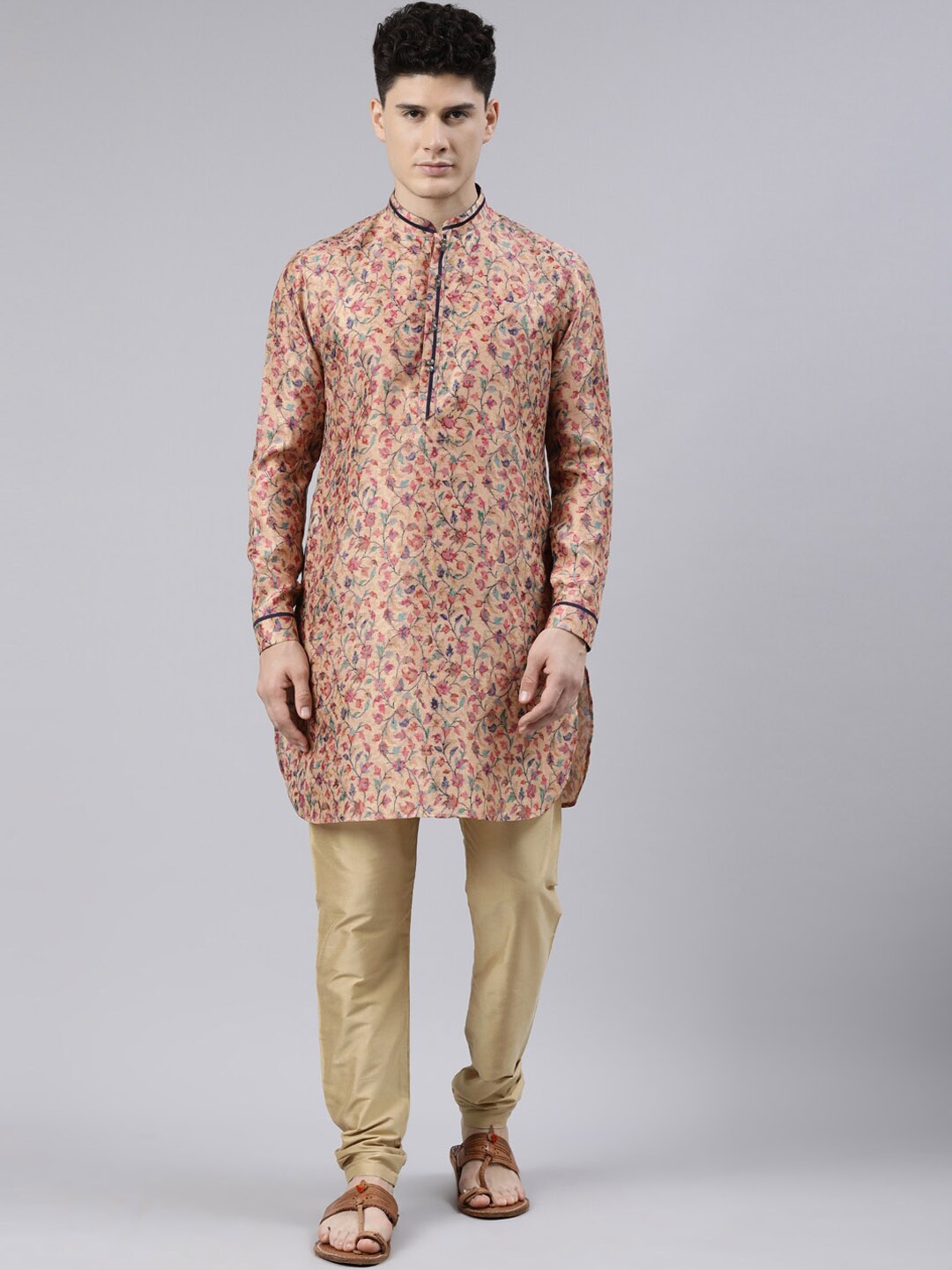 

TheEthnic.Co Floral Printed Pure Cotton Kurta With Churidar, Orange