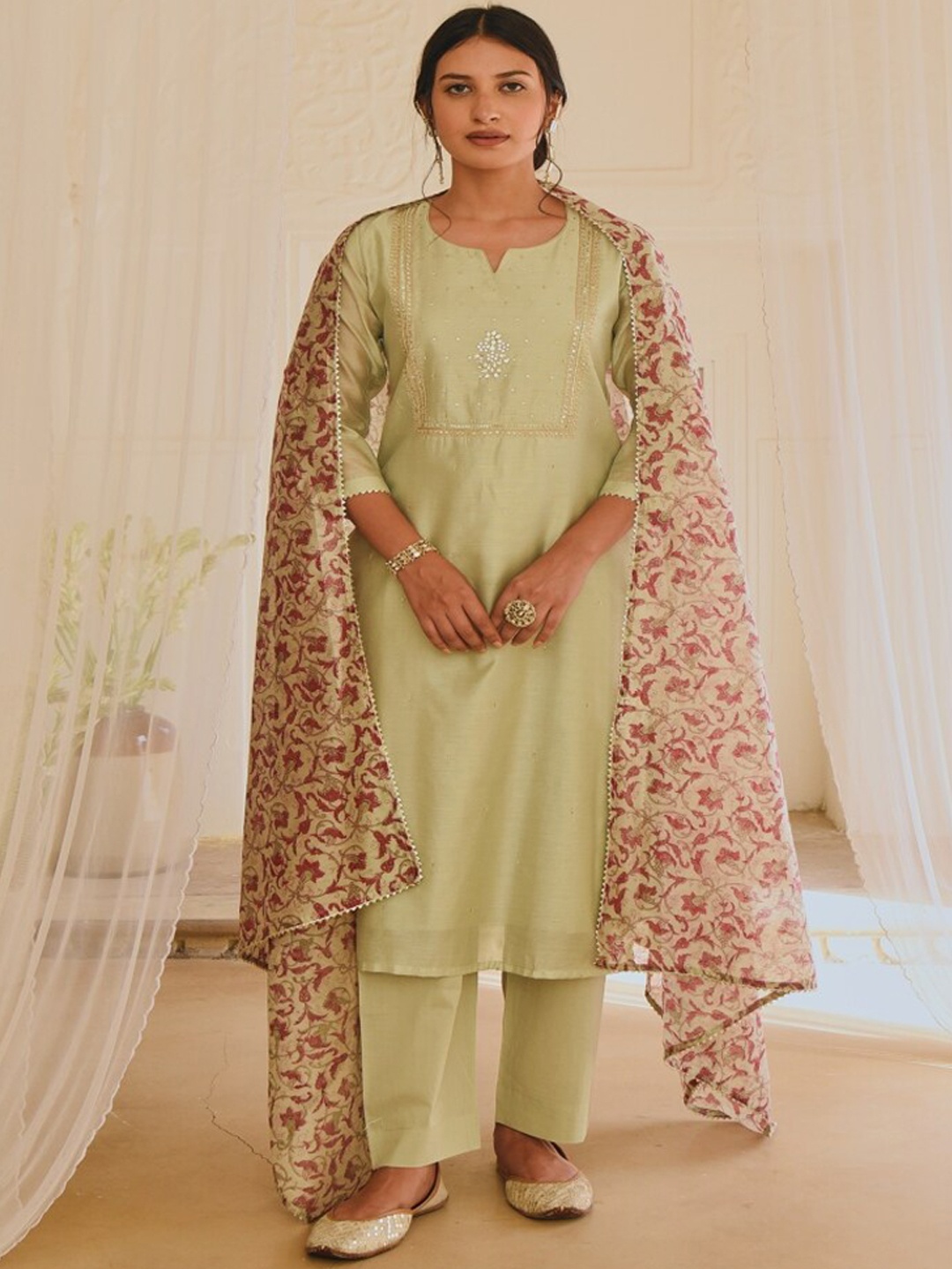 

KARAJ JAIPUR Ethnic Motifs Embroidered Gotta Patti Kurta with Trousers & Dupatta, Green