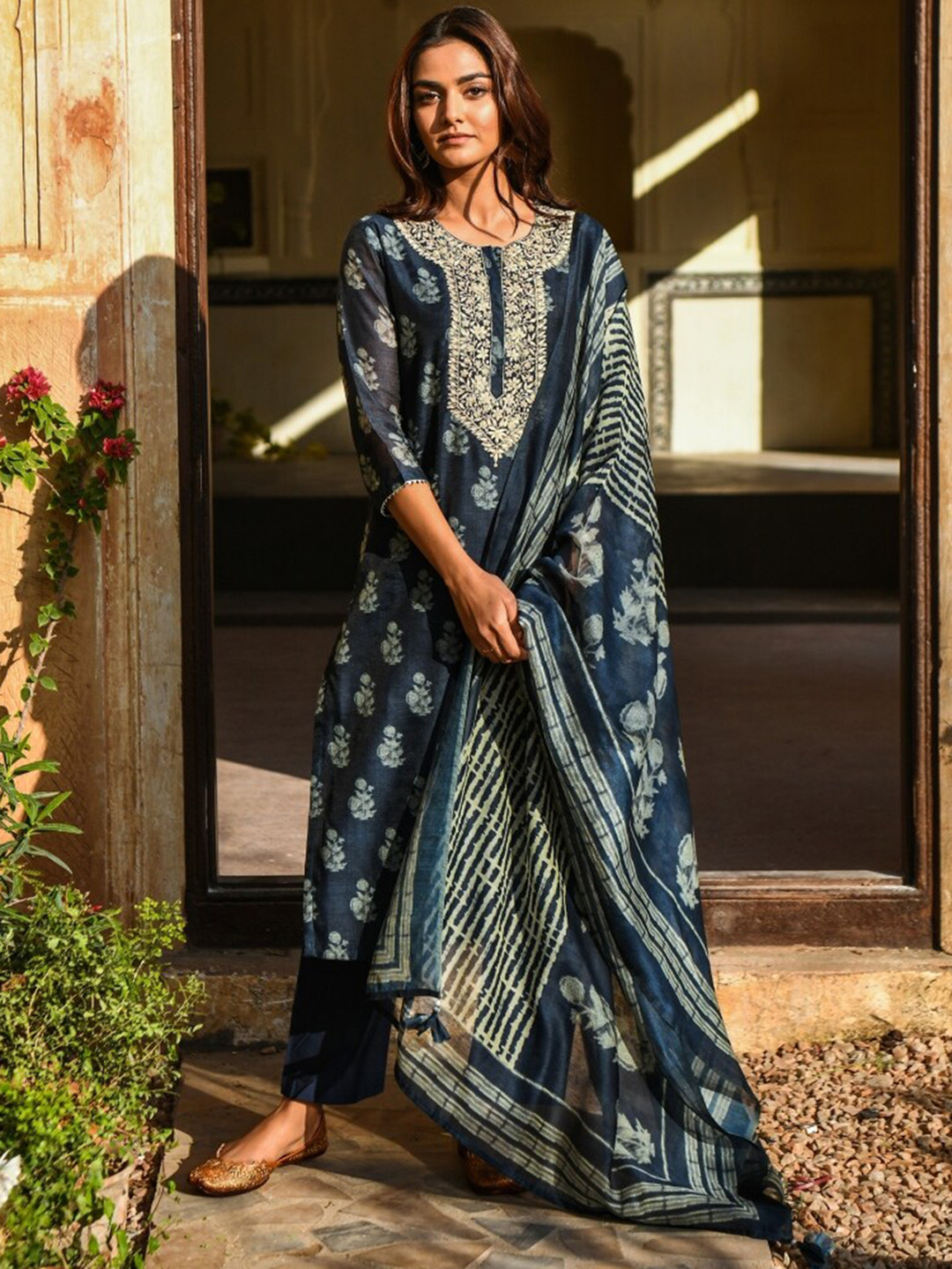 

KARAJ JAIPUR Floral Printed Zari Work Kurta with Trousers & Dupatta, Navy blue