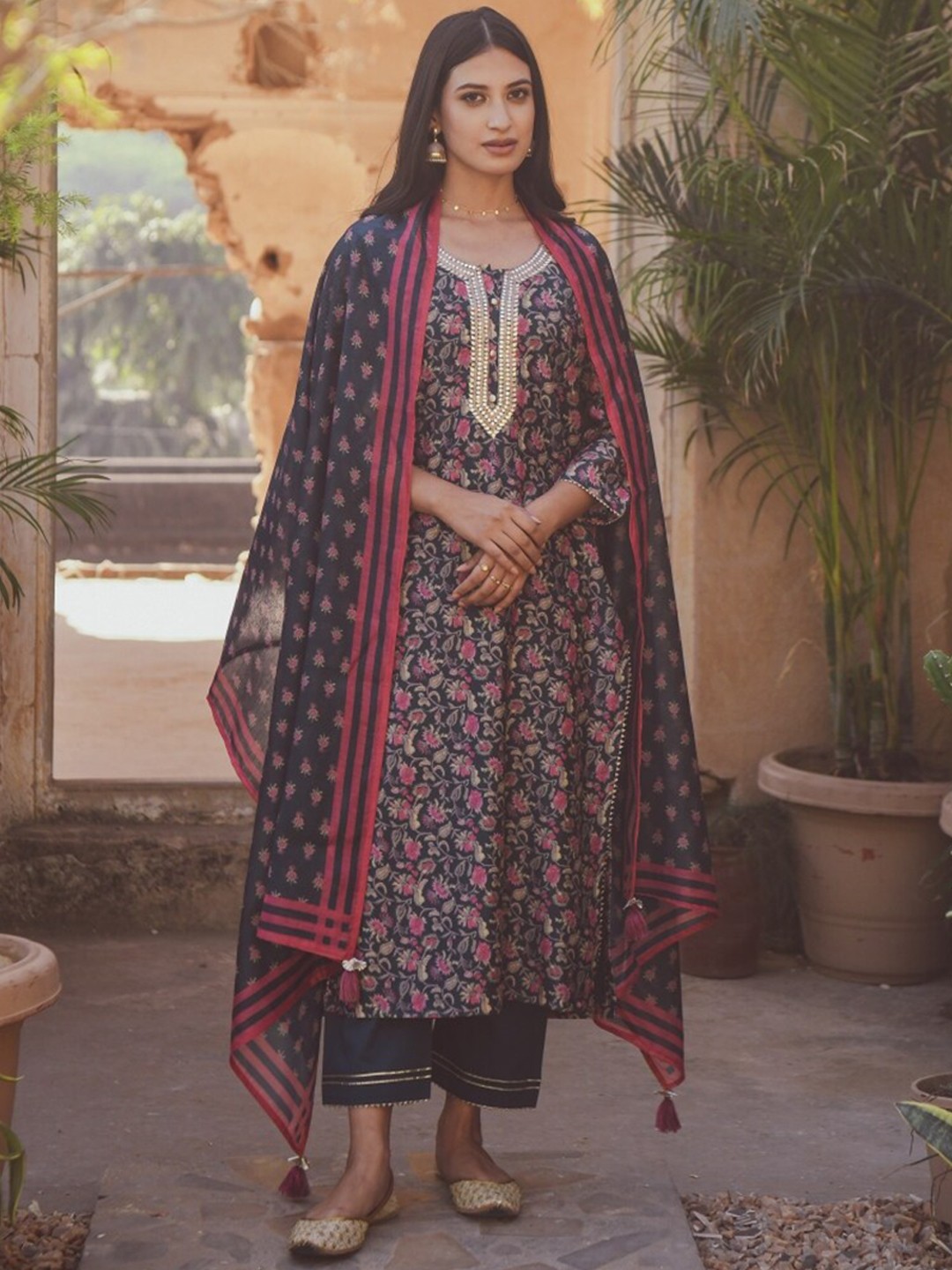 

KARAJ JAIPUR Floral Printed Gotta Patti Kurta with Trousers & Dupatta, Navy blue