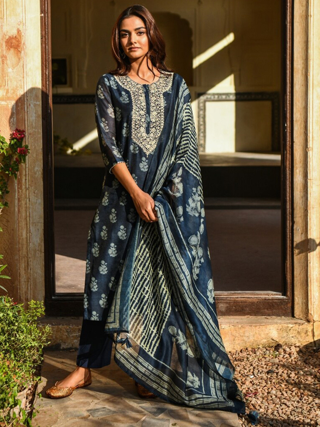 

KARAJ JAIPUR Embroidered Gotta Patti Kurta With Trousers & With Dupatta, Navy blue