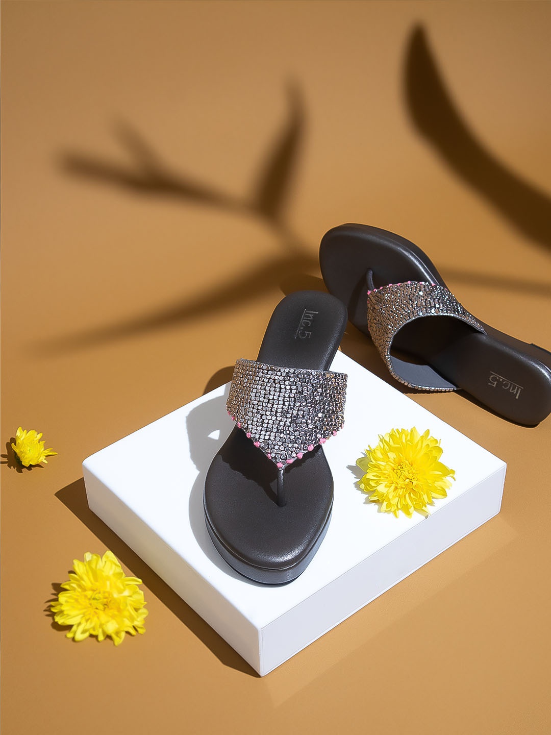 

Inc 5 Embellished Wedge Heels, Grey