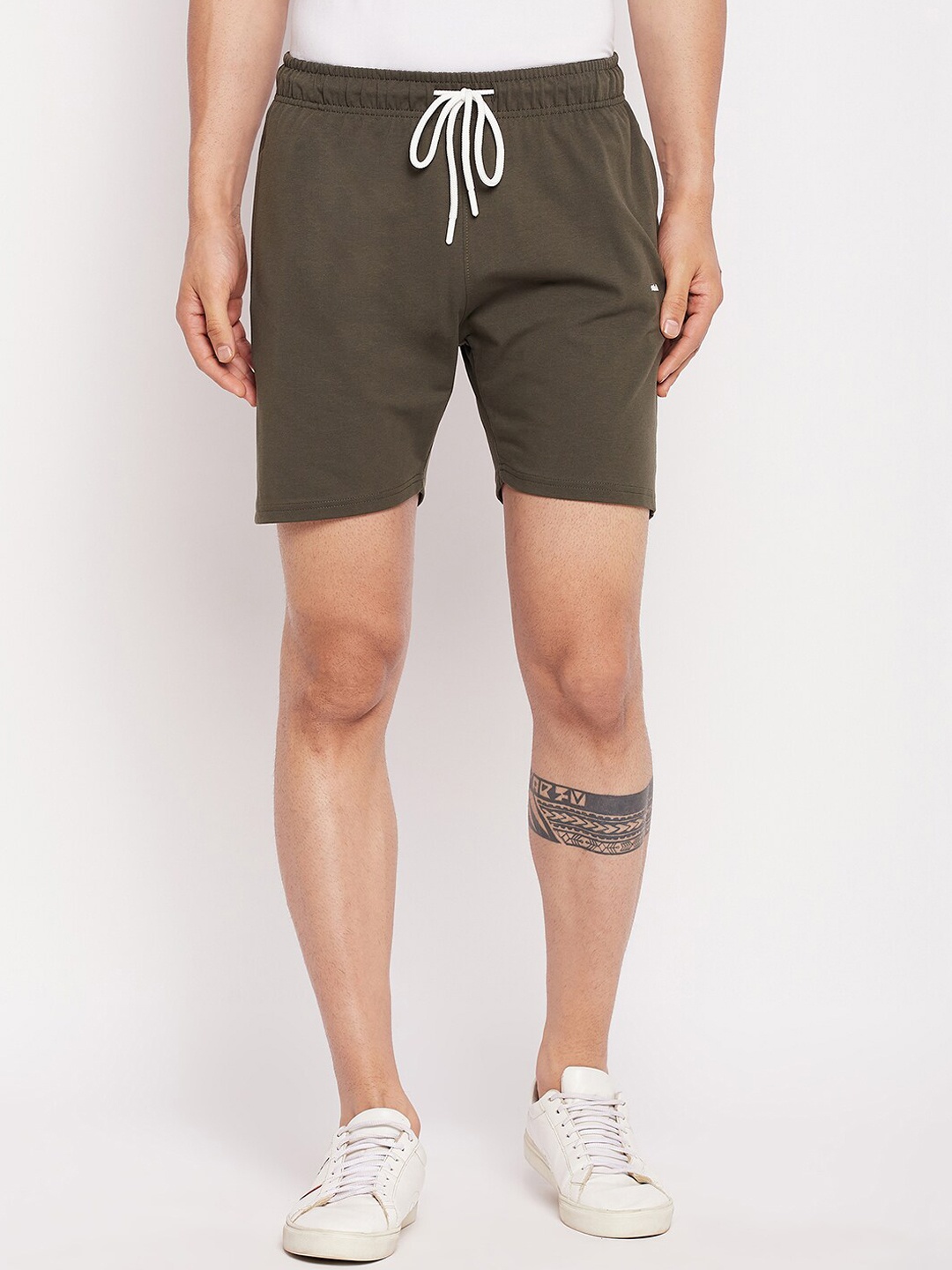 

98 Degree North Men Mid Raise Regular Shorts, Olive