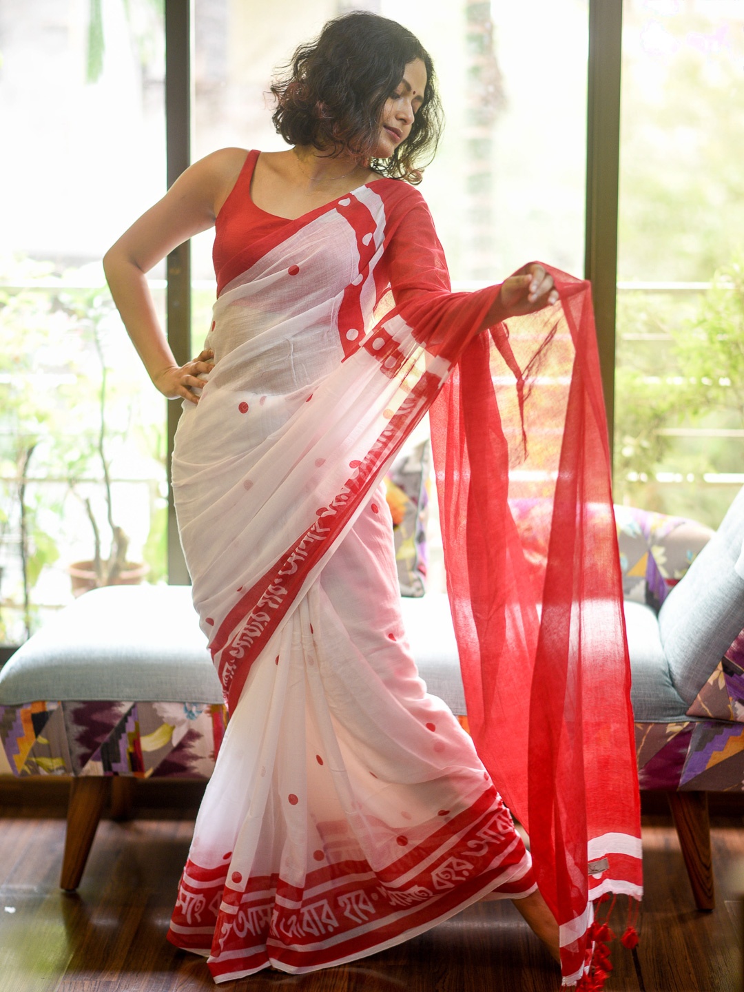 

Suta Geometric Print Pure Cotton Saree With Tassel, White