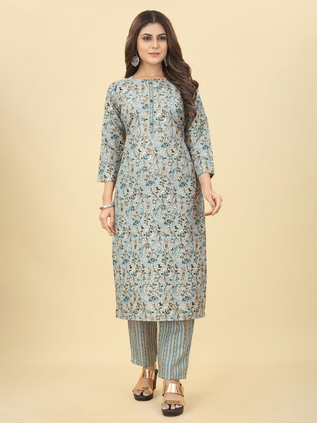 

KALINI Ethnic Motifs Printed Thread Work Kurta with Trousers, Green