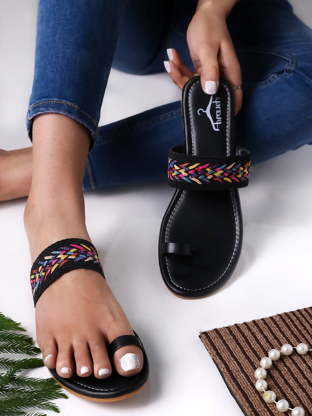 

Brauch Woven Design One Toe Flats, Black