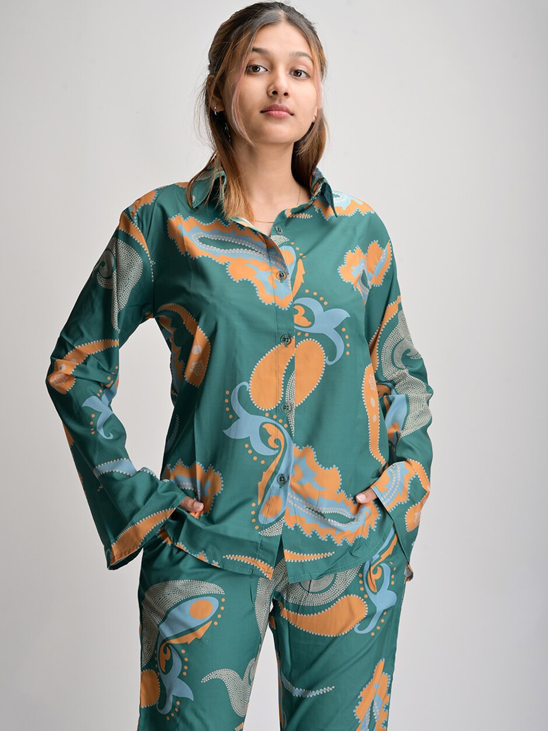 

Street Style Store Printed Shirt With Trouser Co-Ords, Green