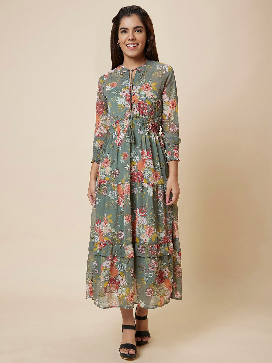

Globus Olive Green & White Floral Printed Tie-Up Neck Fit & Flare Maxi Dress