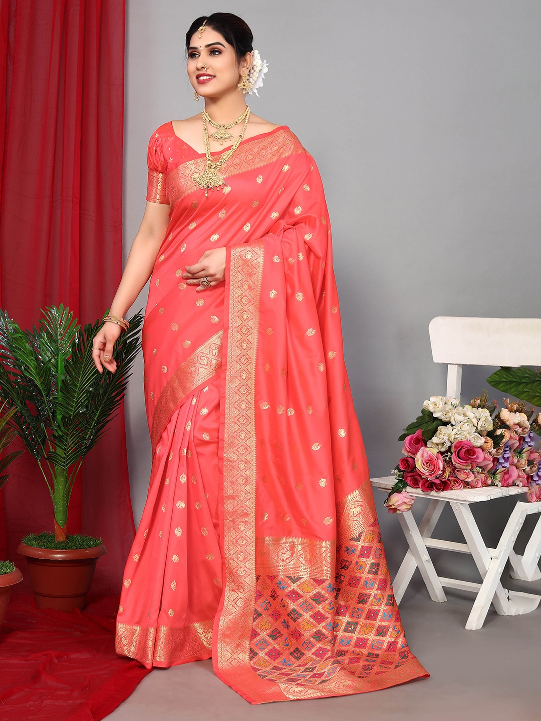 

Ekta Textiles Ethnic Motif Woven Design Zari Pure Silk Banarasi Saree, Peach