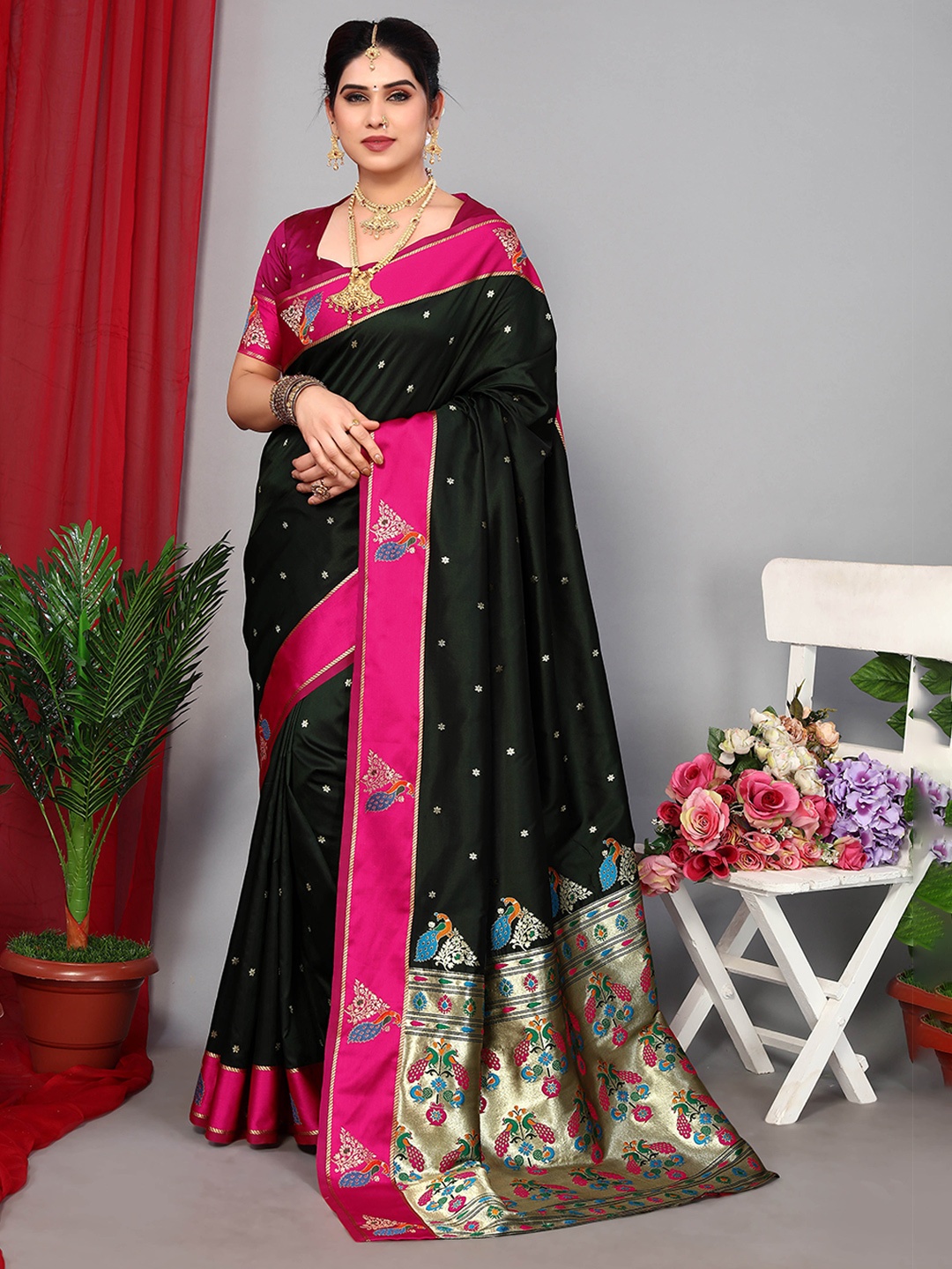 

Ekta Textiles Floral Woven Design Zari Pure Silk Banarasi Saree, Black