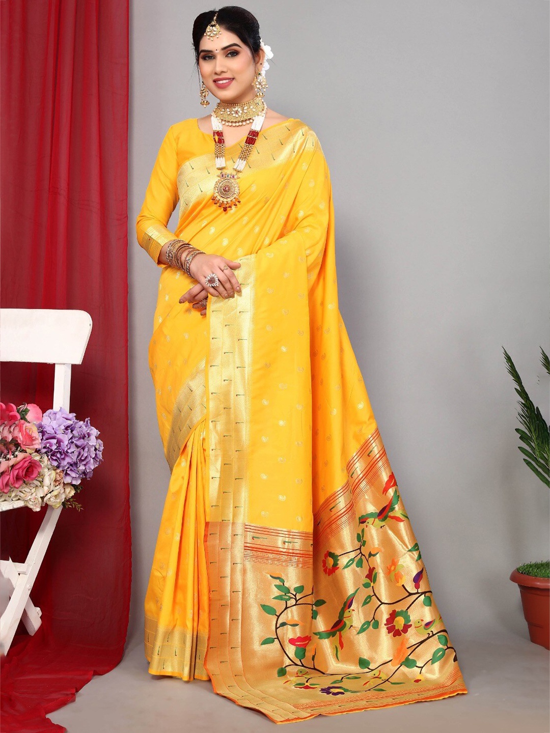 

Ekta Textiles Paisley Woven Design Zari Pure Silk Banarasi Saree, Yellow