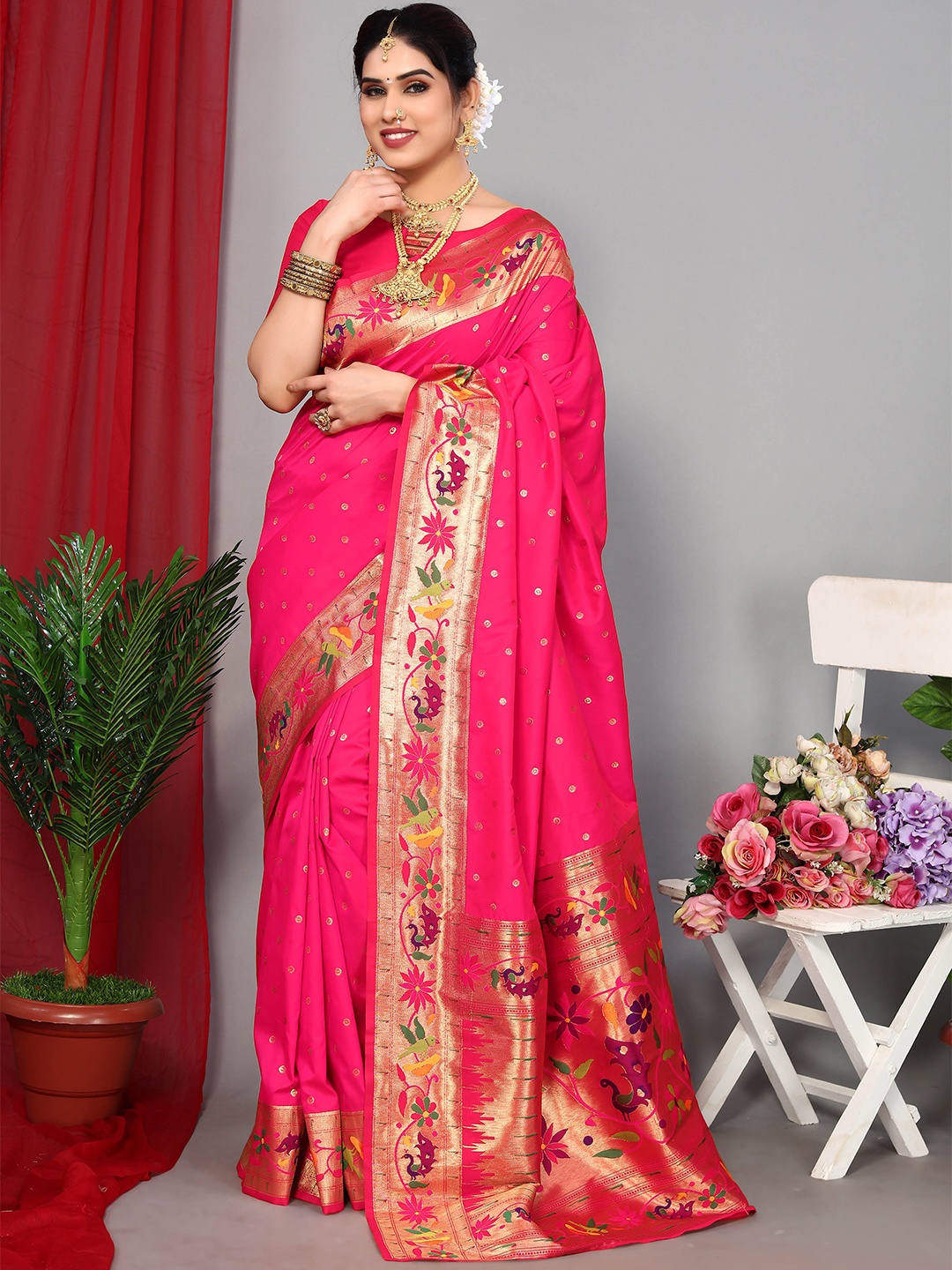 

Ekta Textiles Ethnic Motif Woven Design Zari Pure Silk Banarasi Saree, Pink