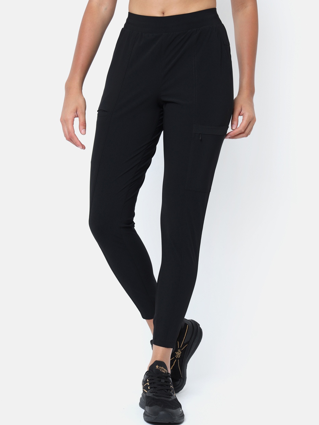

Cultsport Women High Waist Light Weight Breathable Ankle Length Active Joggers, Black