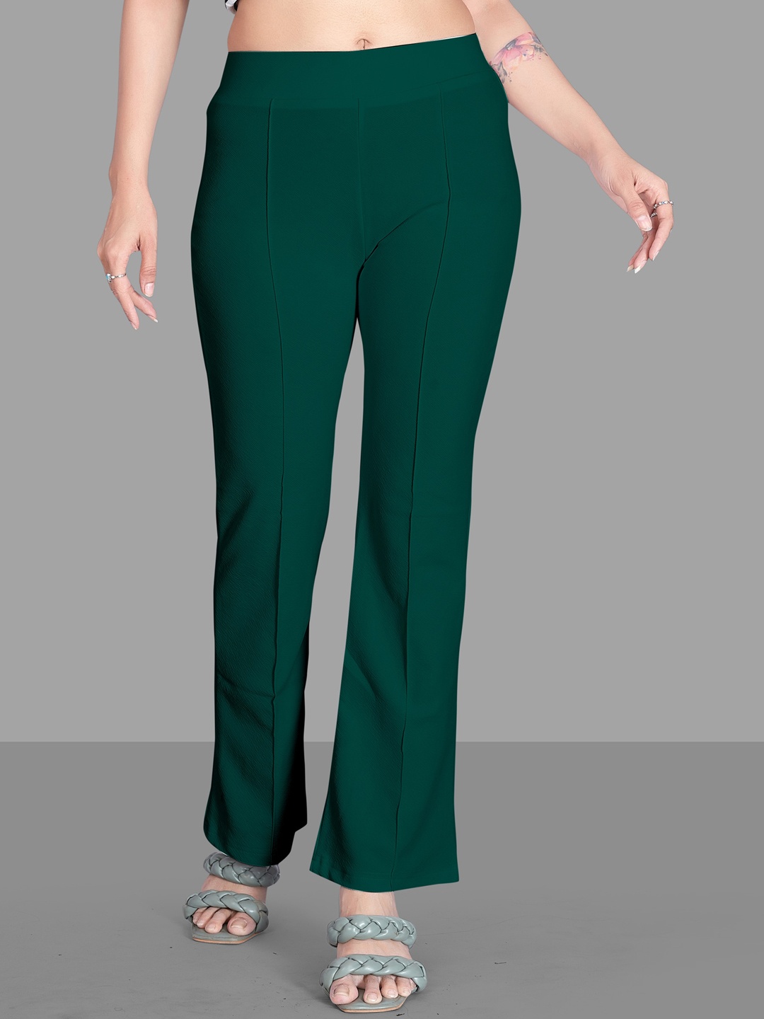 

Wuxi Women High-Rise Relaxed Straight Leg Fit Easy Wash Trousers, Green