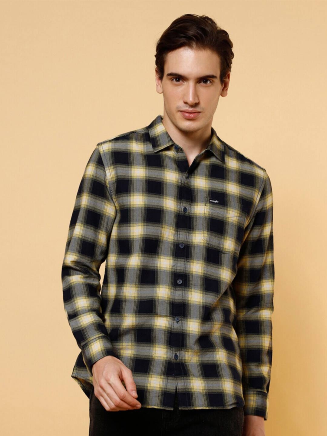 

Wrangler Checked Spread Collar Long Sleeves Cotton Casual Shirt, Black