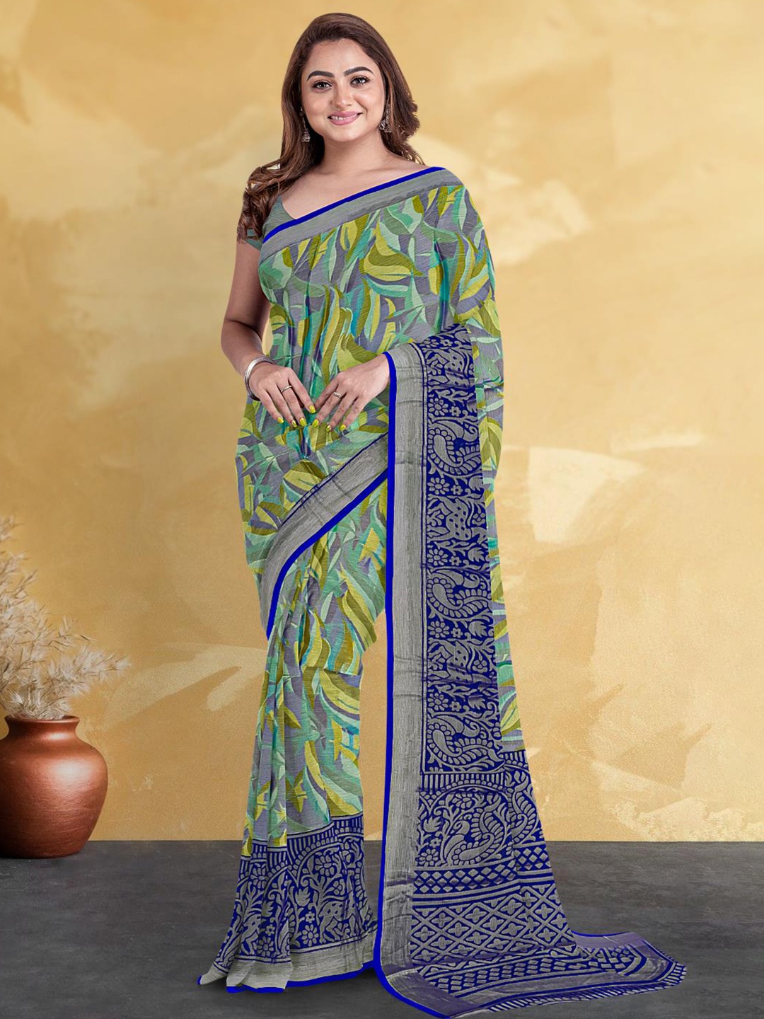 

Kalamandir Abstract Printed Silk Blend Saree, Grey