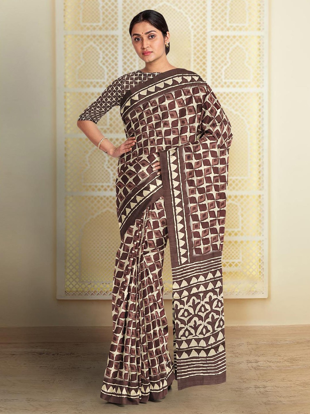

Kalamandir Geometric Printed Pashmina Saree, Cream