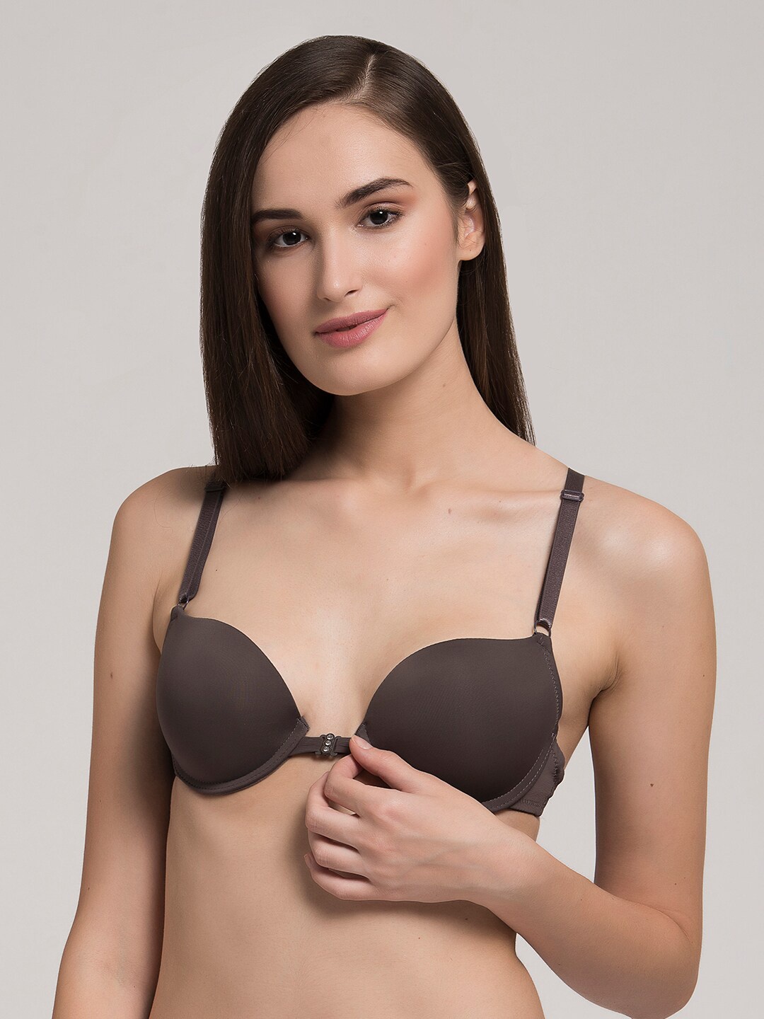 

MAKCLAN Underwired Lightly Padded All Day Comfort Dry Fit Plunge Bra, Brown