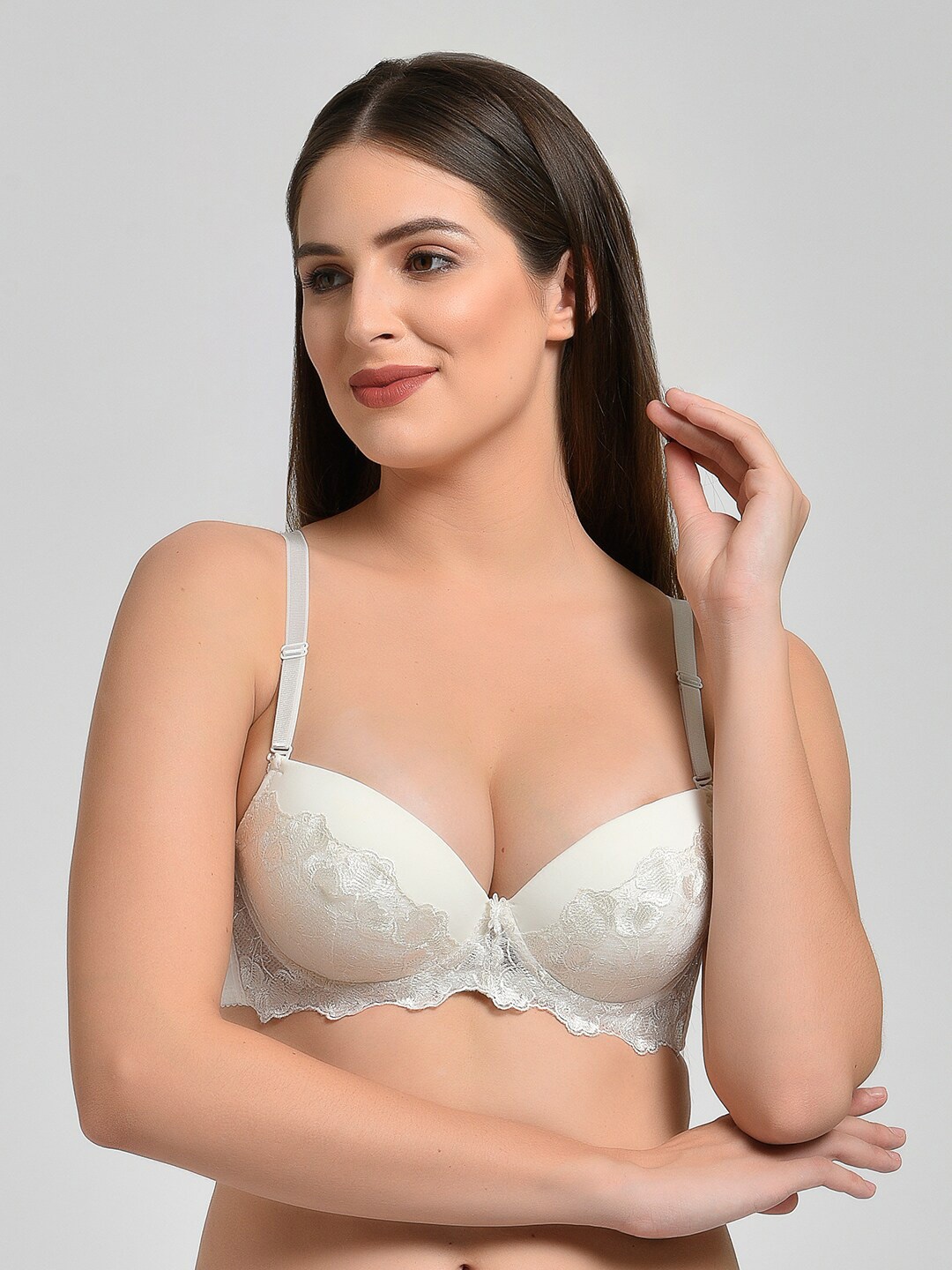 

MAKCLAN Lace Plunge Bra - Medium Coverage Underwired Lightly Padded, White