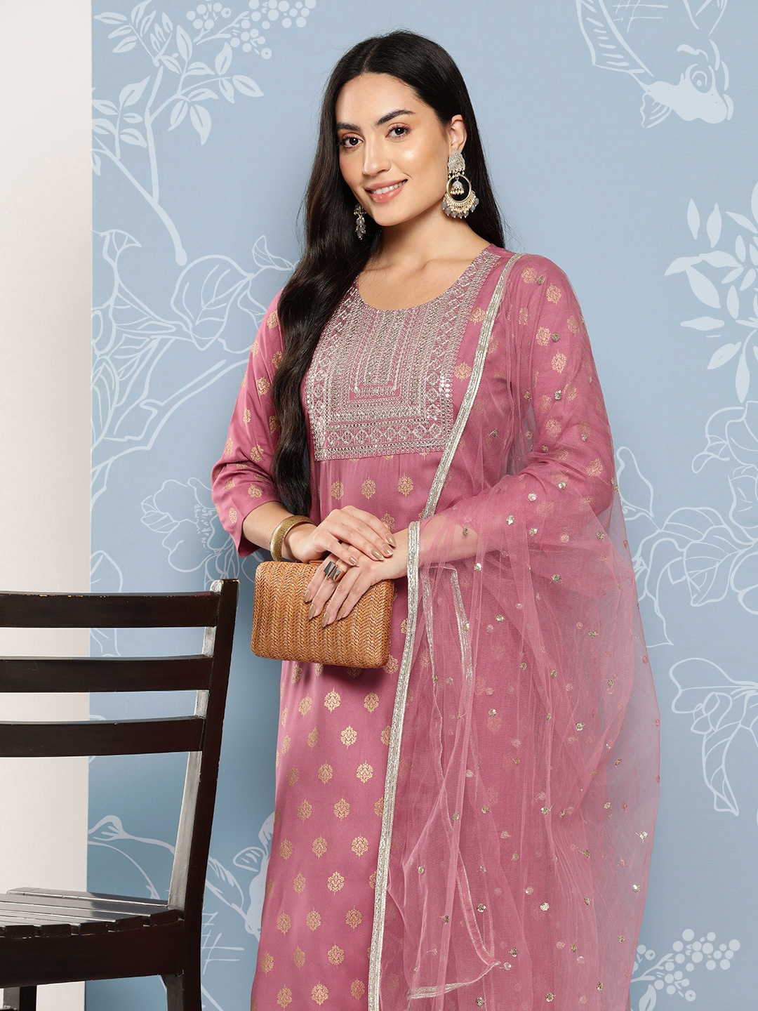 

Nayo Ethnic Motifs Regular Kurta with Palazzos & With Dupatta, Mauve