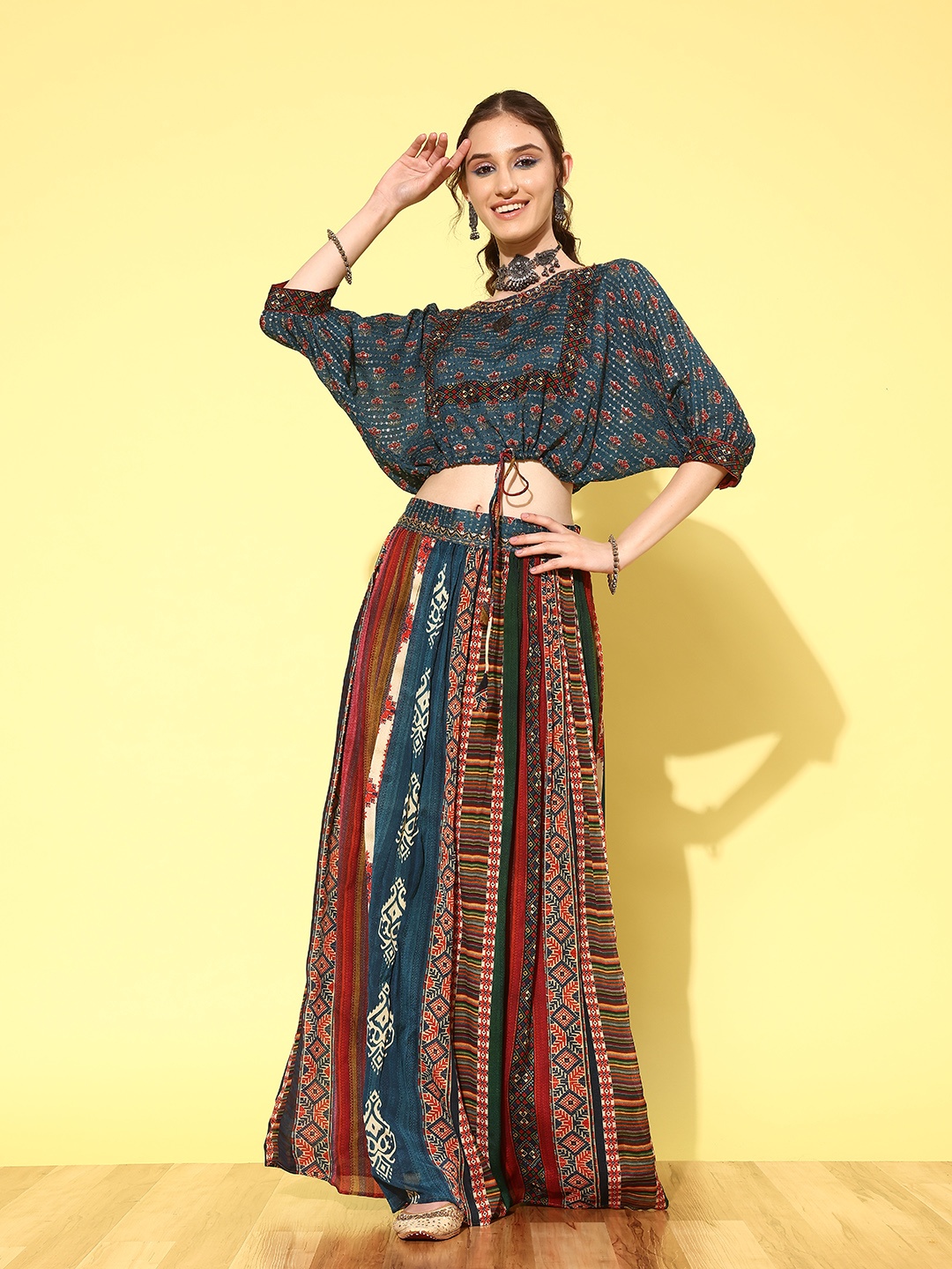 

ZOLA Women Blue & Maroon Printed Top With Skirt