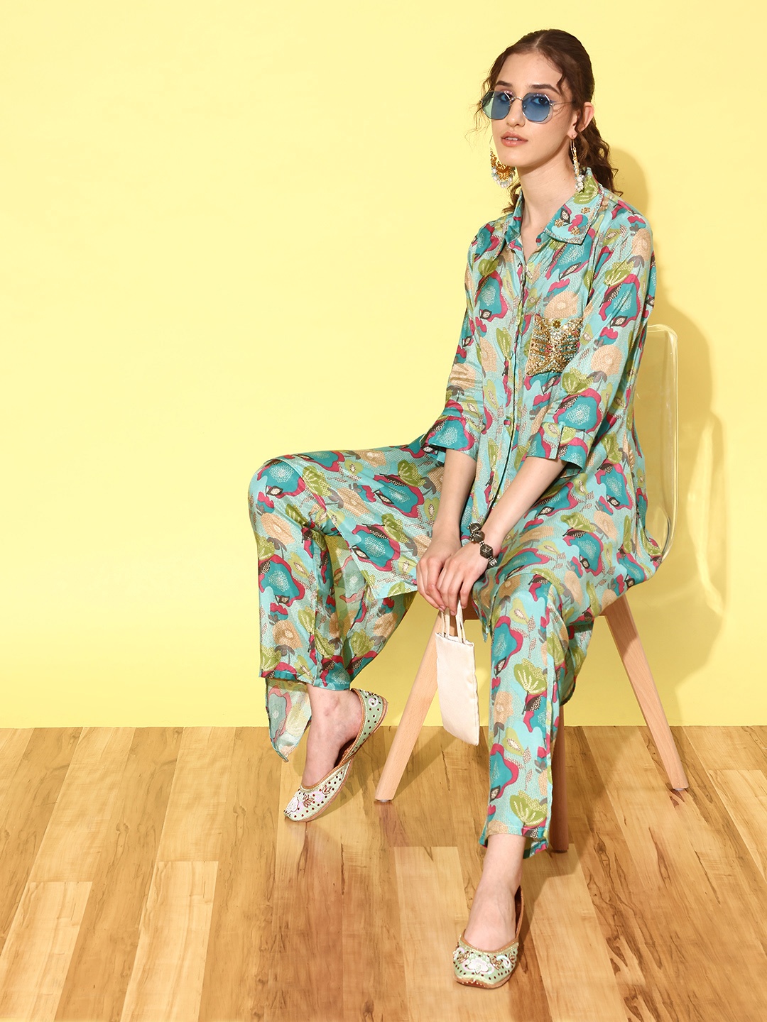 

ZOLA Women Blue Printed Trousers