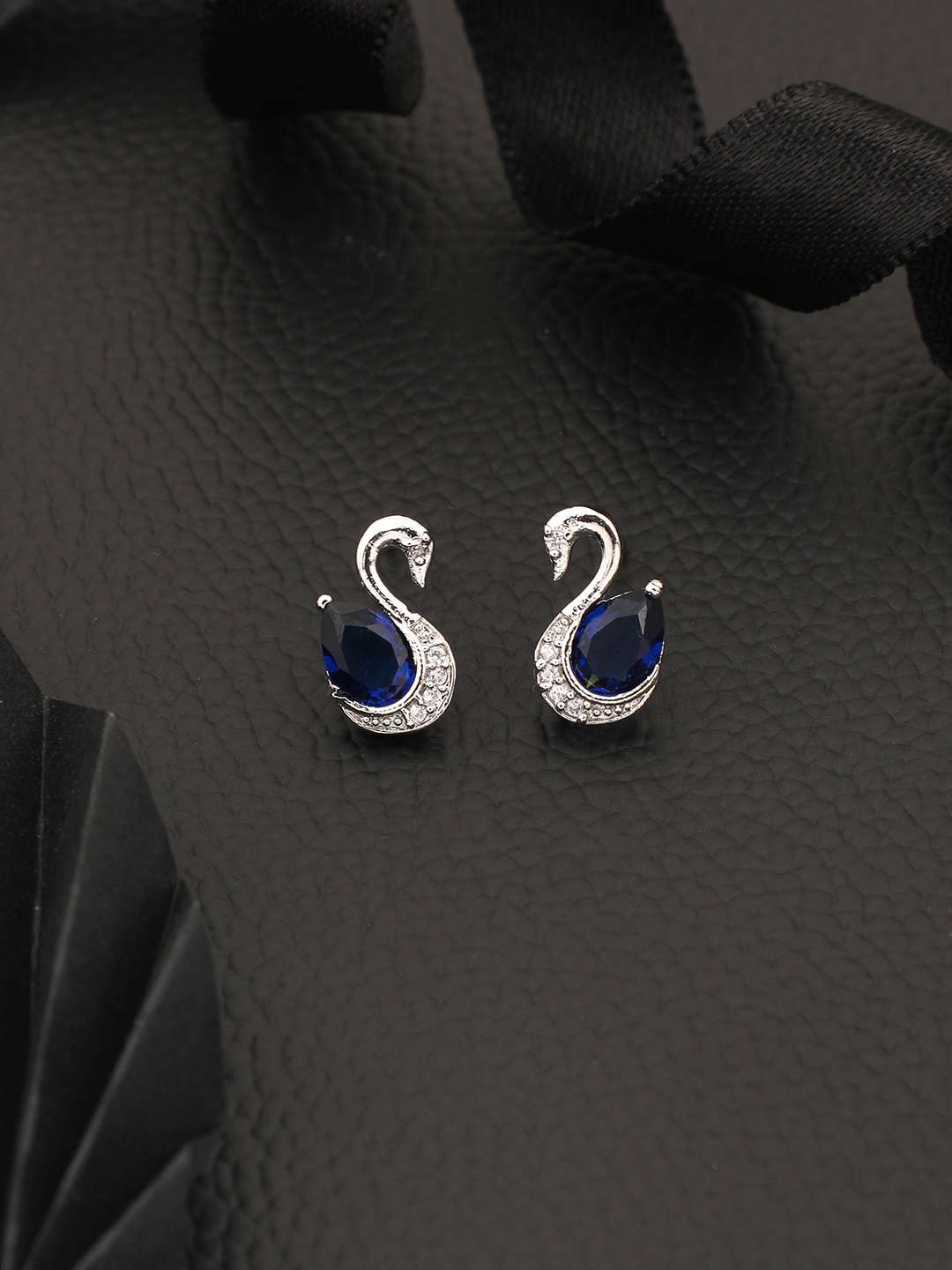 

ROFARWORD Silver-Plated Stud Earrings, Gold