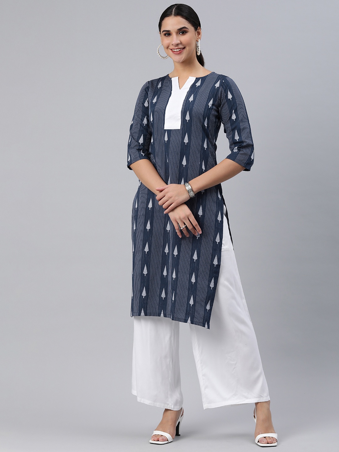 

KALINI Geometric Woven Design Kurta, Navy blue