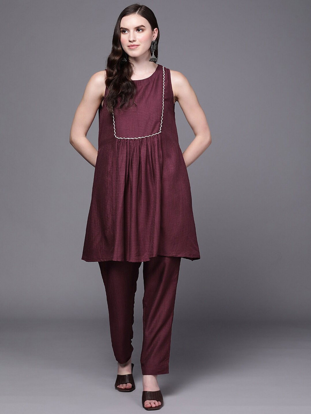 

Inddus Sleeveless Pleated A-Line Kurta with Trousers, Burgundy