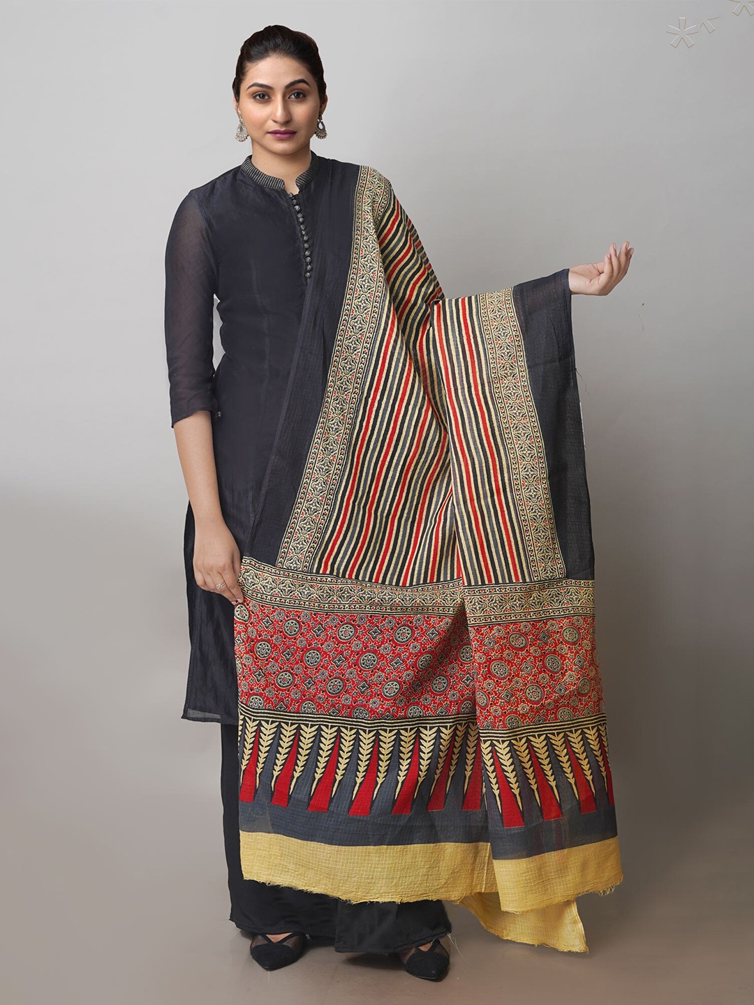 

Unnati Silks Ethnic Motifs Printed Pure Cotton Dupatta, Beige