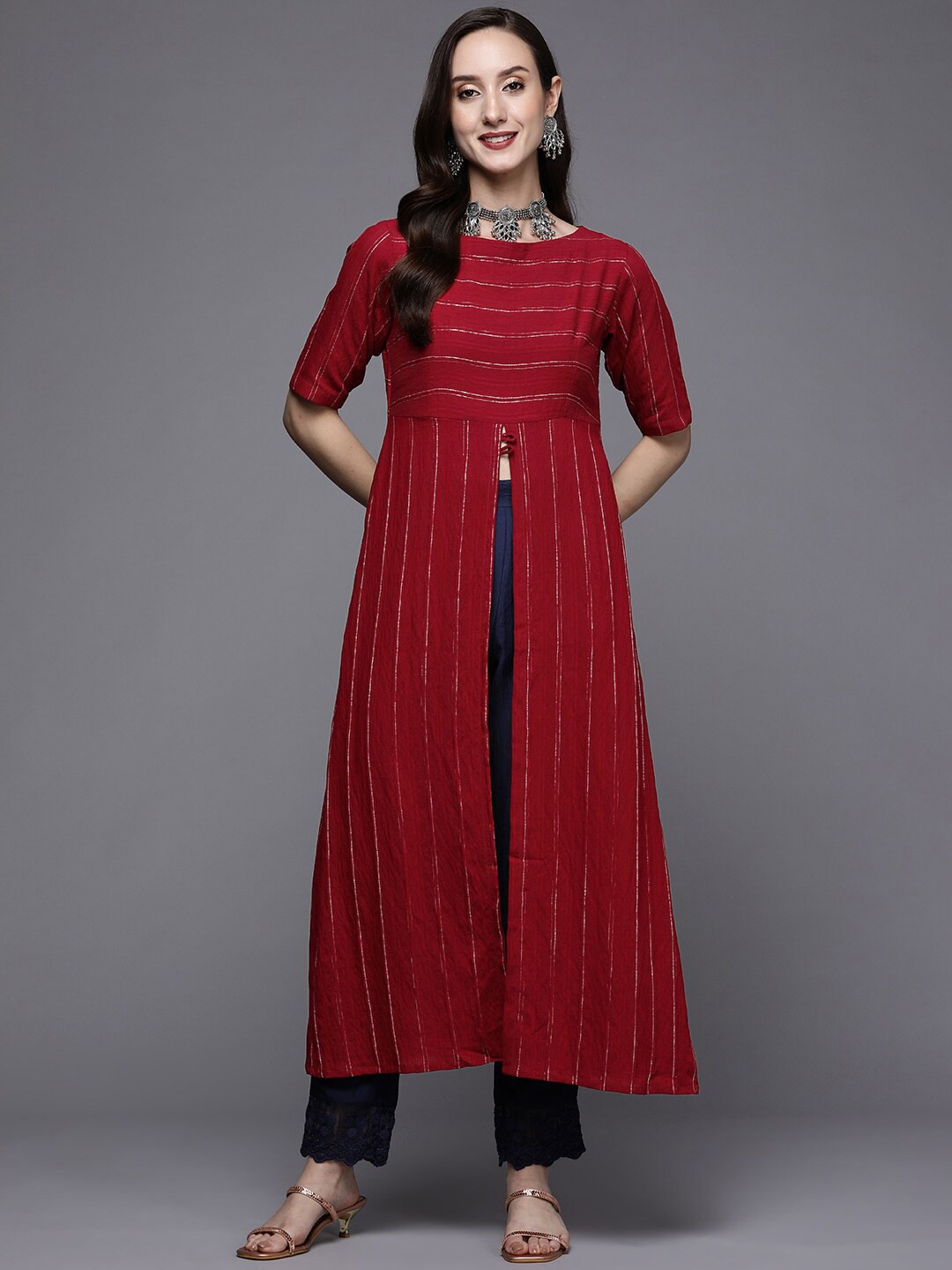 

Inddus Women High Slit Woven Design Kurta, Maroon
