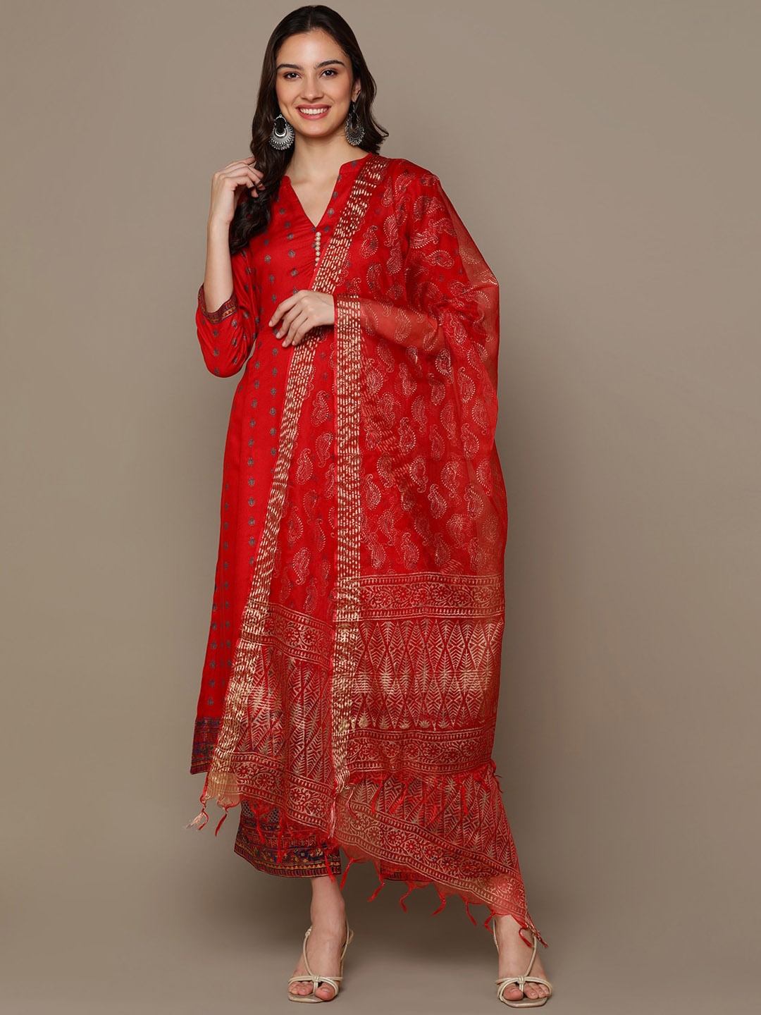 

HERE&NOW Red & Blue Floral Printed Kurta With Palazzos & Dupatta