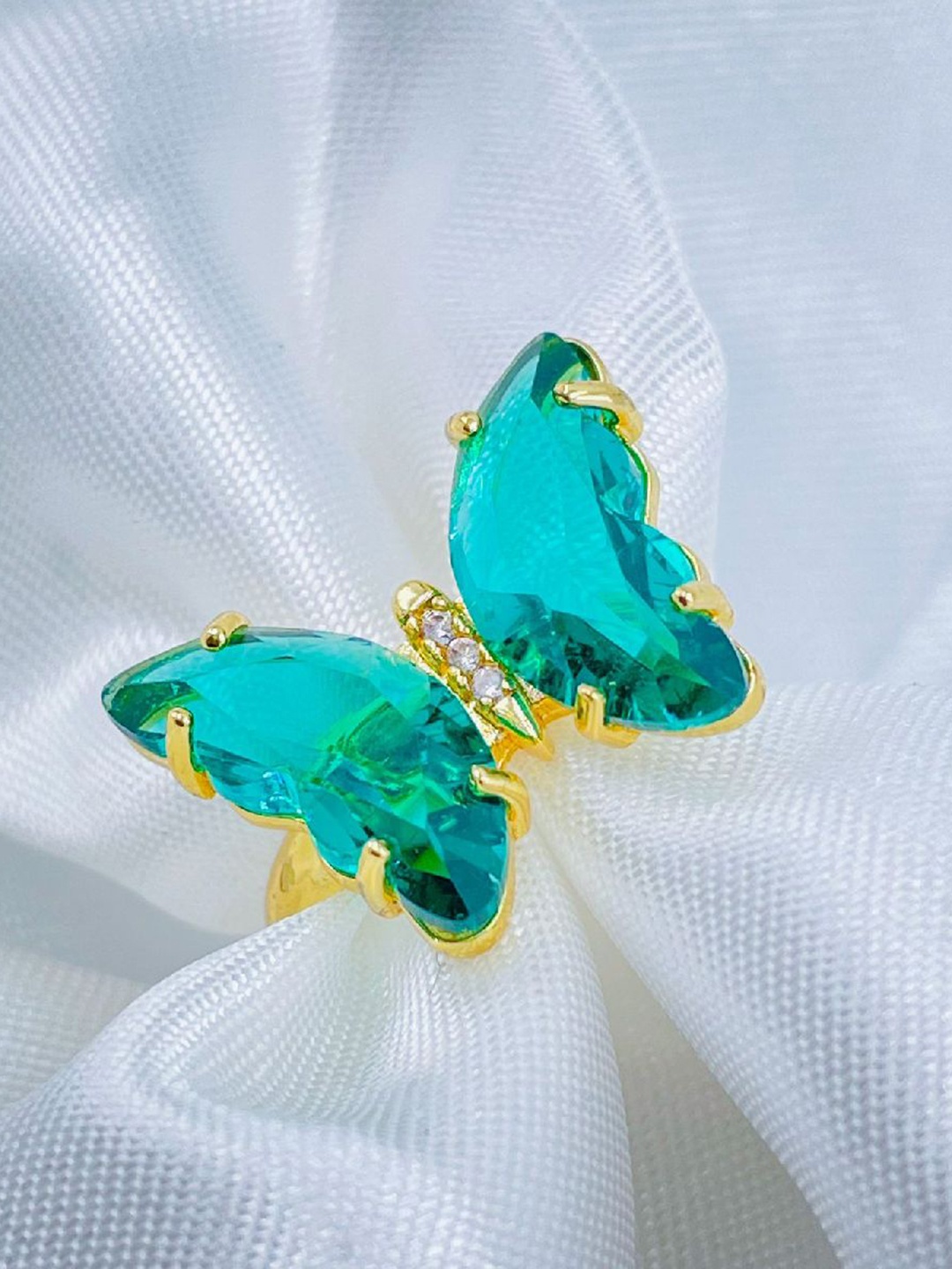 

ZIVOM Gold-Plated Crystal Studded Adjustable Finger Ring
