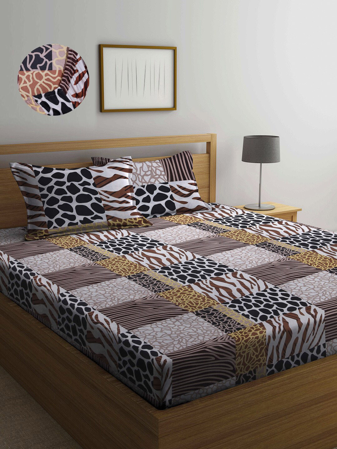 

Arrabi Peach & White Graphic 300 TC King Size Fitted Bedsheet with 2 Pillow Covers
