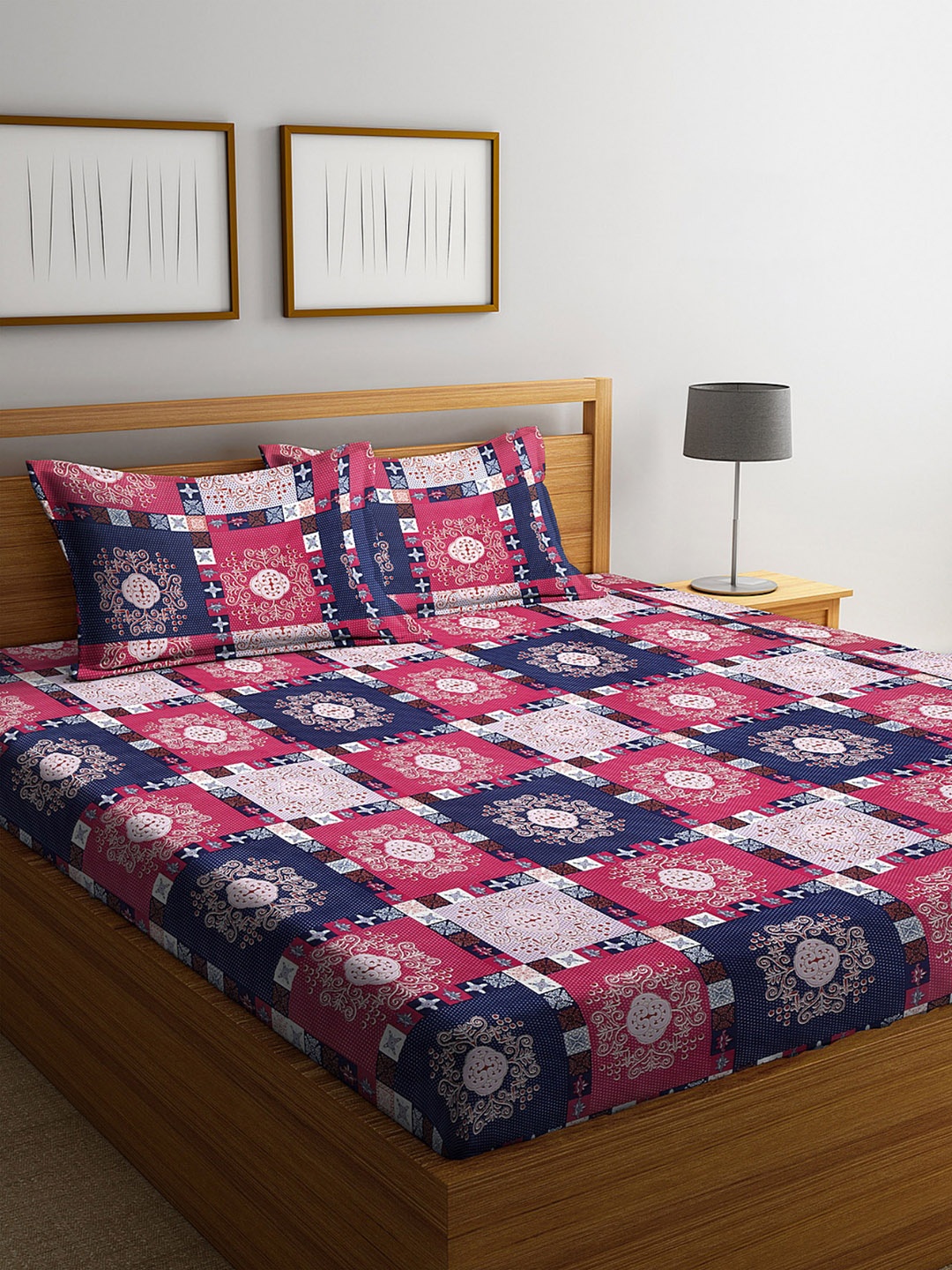 

Arrabi Blue & Pink Geometric 300 TC King Size Fitted Bedsheet with 2 Pillow Covers