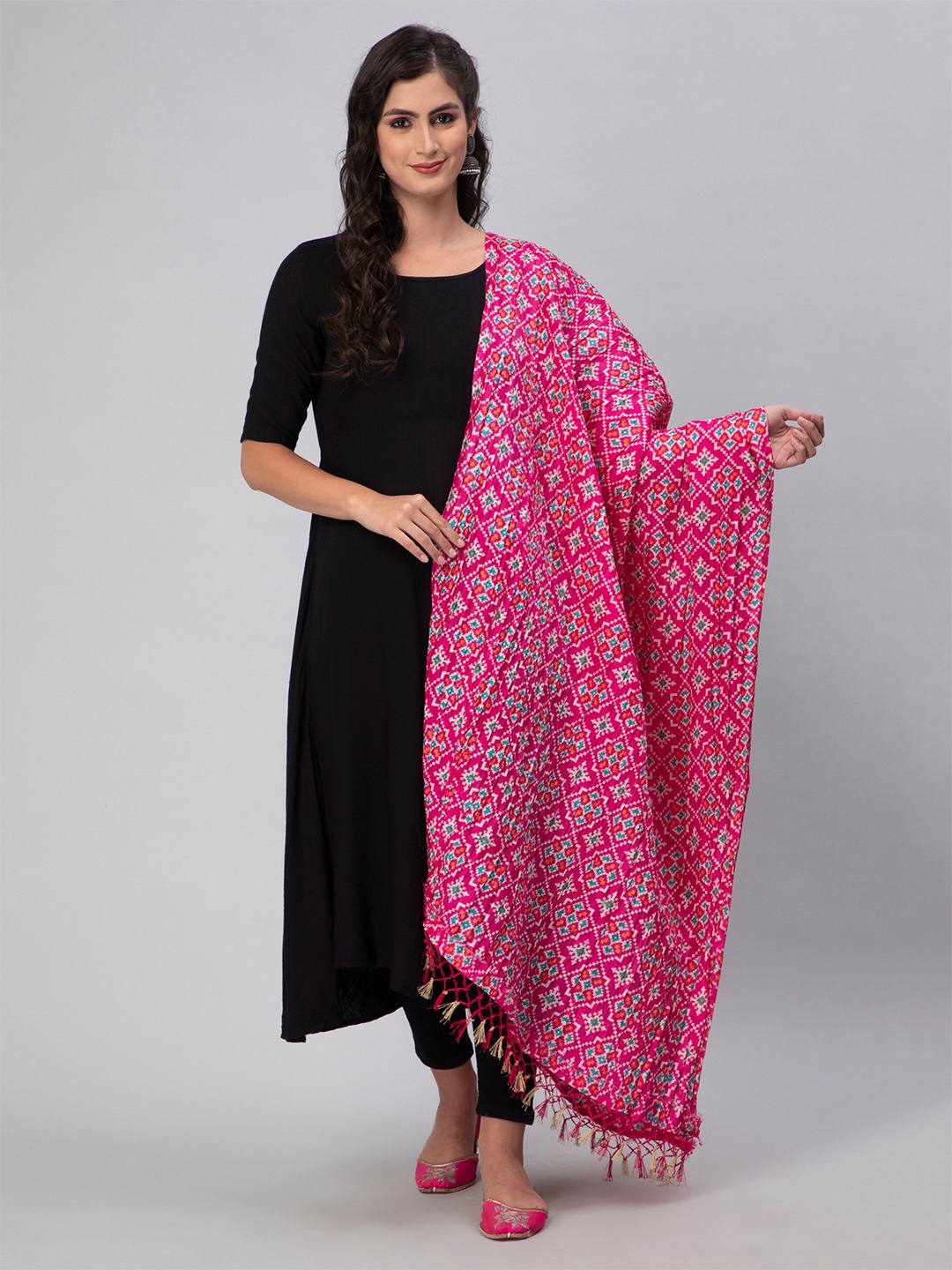 

Aditi Wasan Ethnic Motifs Printed Dupatta, Pink