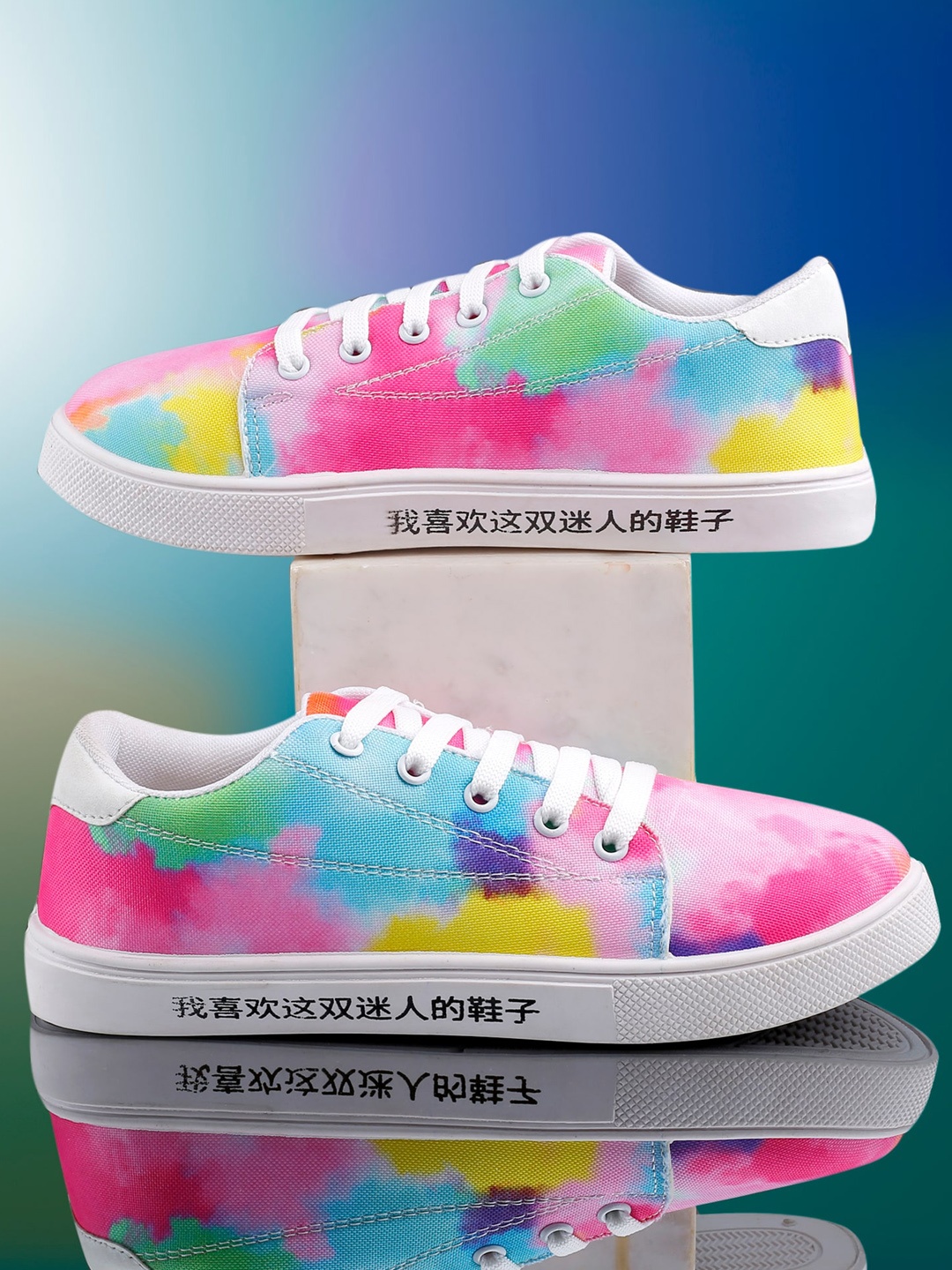 

TWIN TOES Women Printed Lightweight Sneakers, Pink