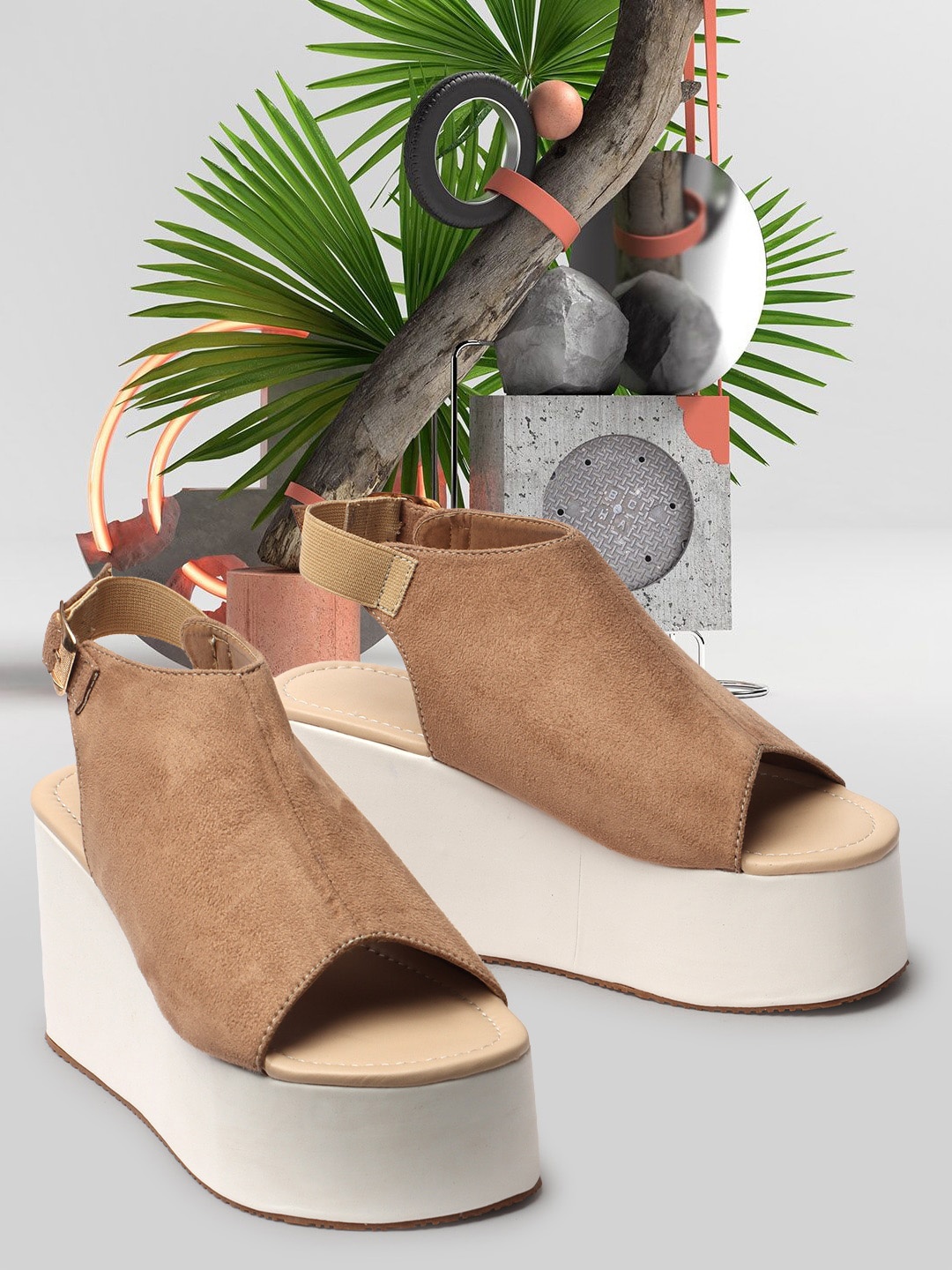 

RINDAS Flatform Peep Toes With Buckles, Beige